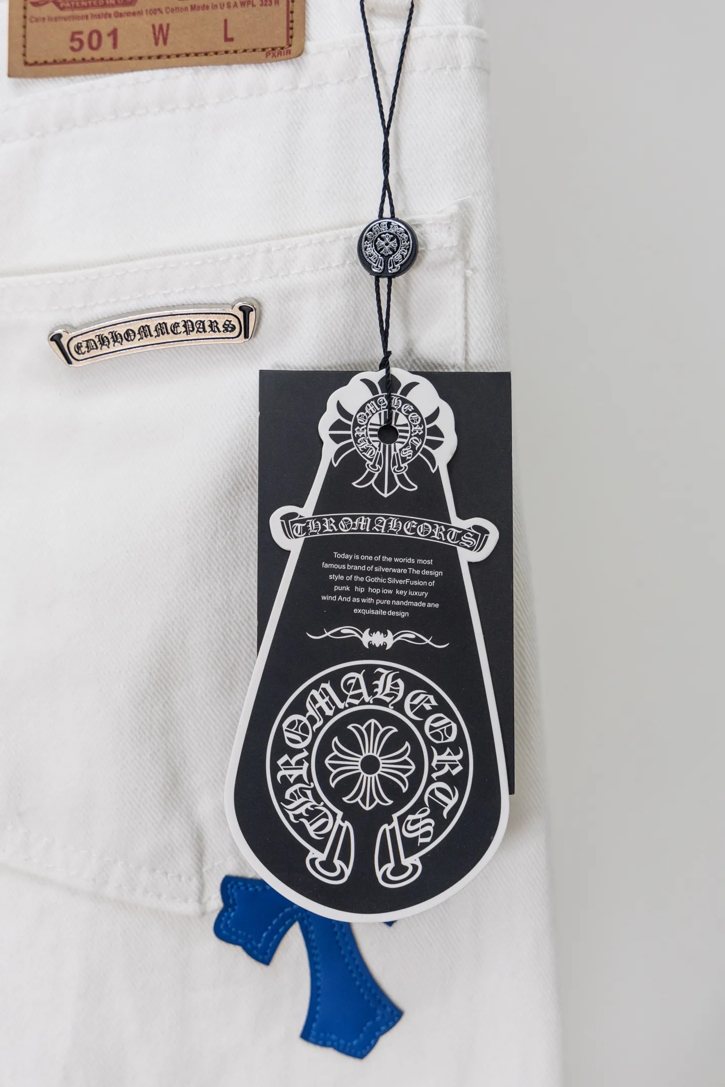 Cross Patch Straight-Leg Jeans D20519772 — view 14