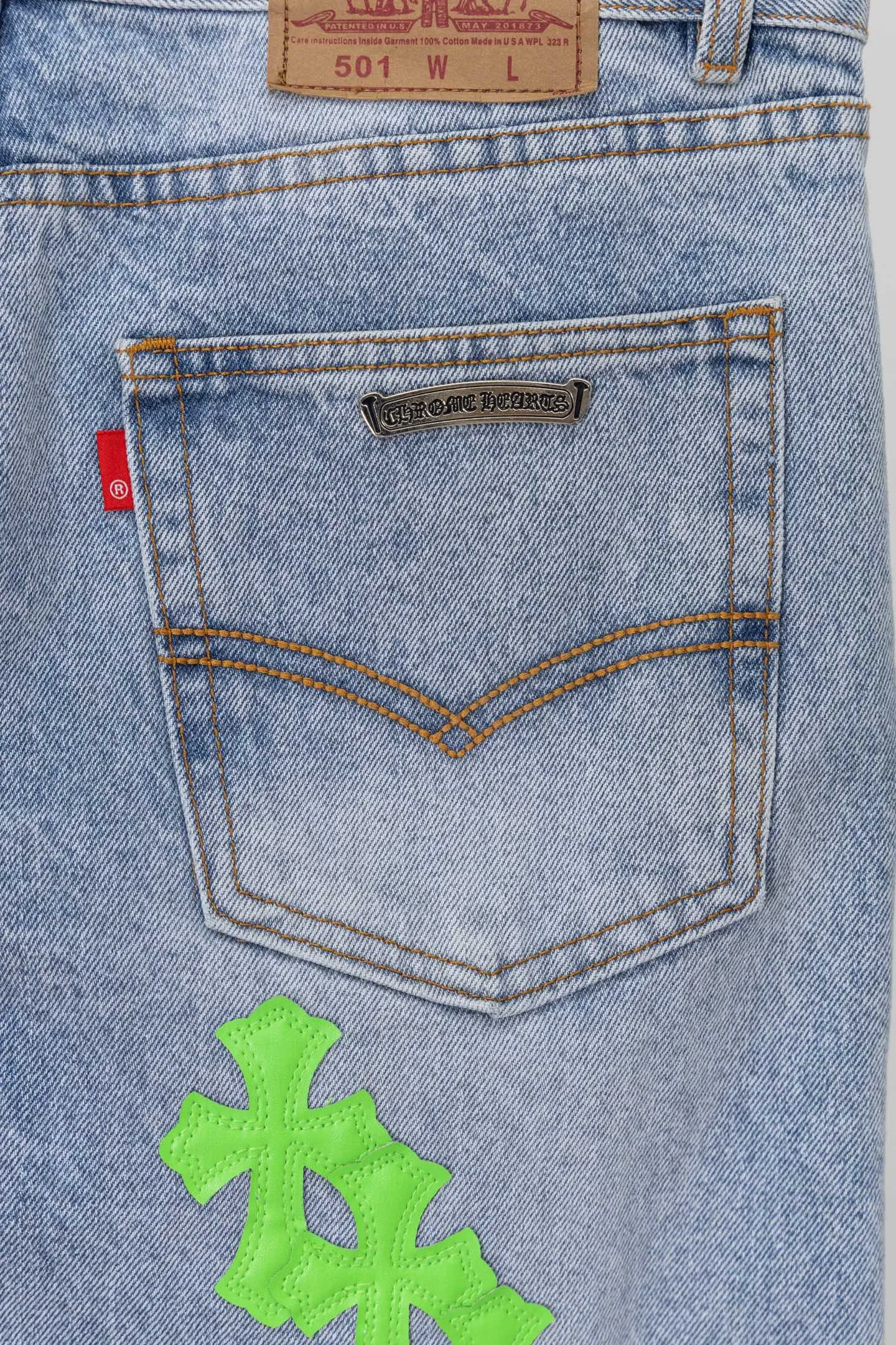 Cross Patch Straight-Leg Jeans D20519784 — view 10