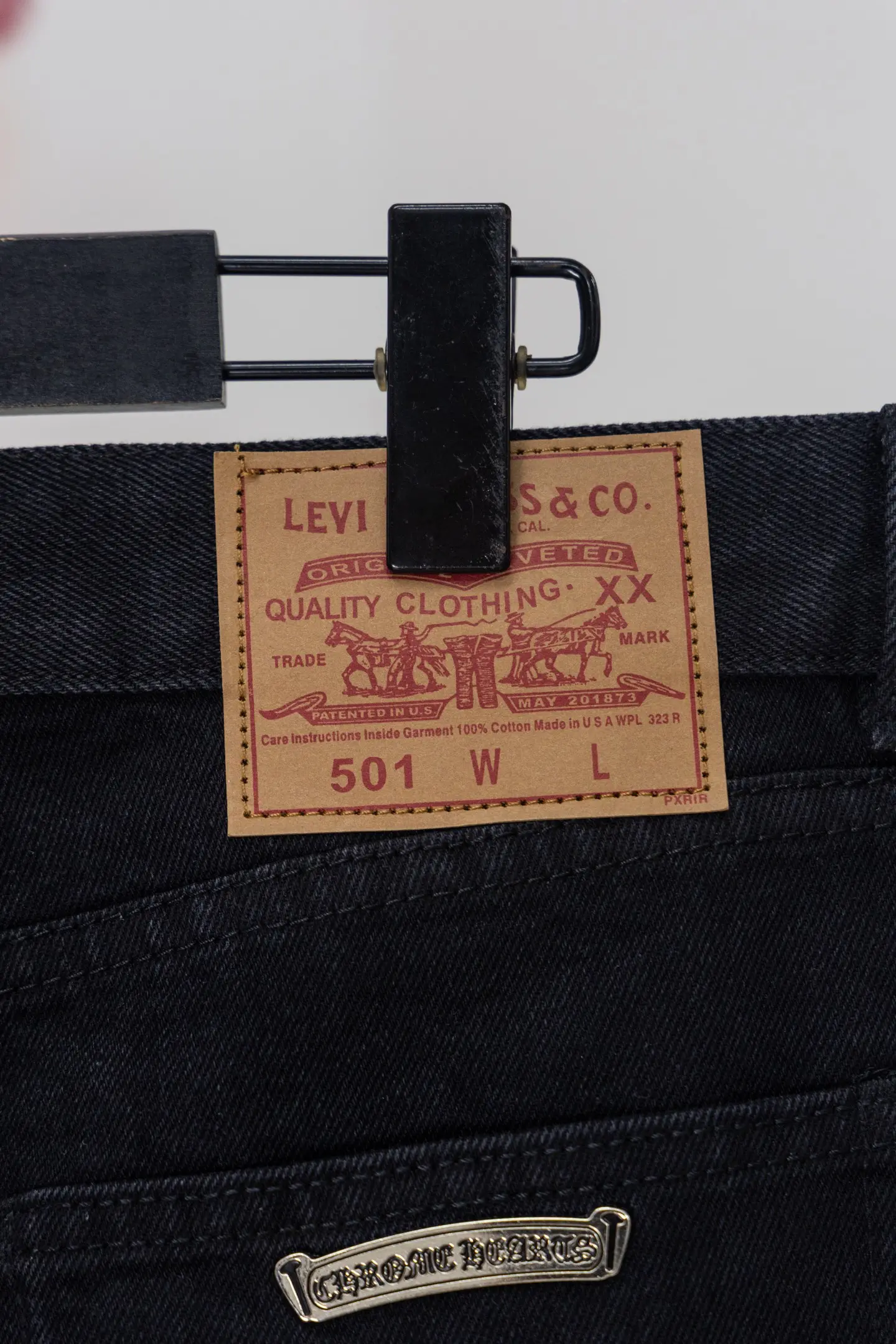Cross Patch Straight-Leg Jeans D20519788 — view 10