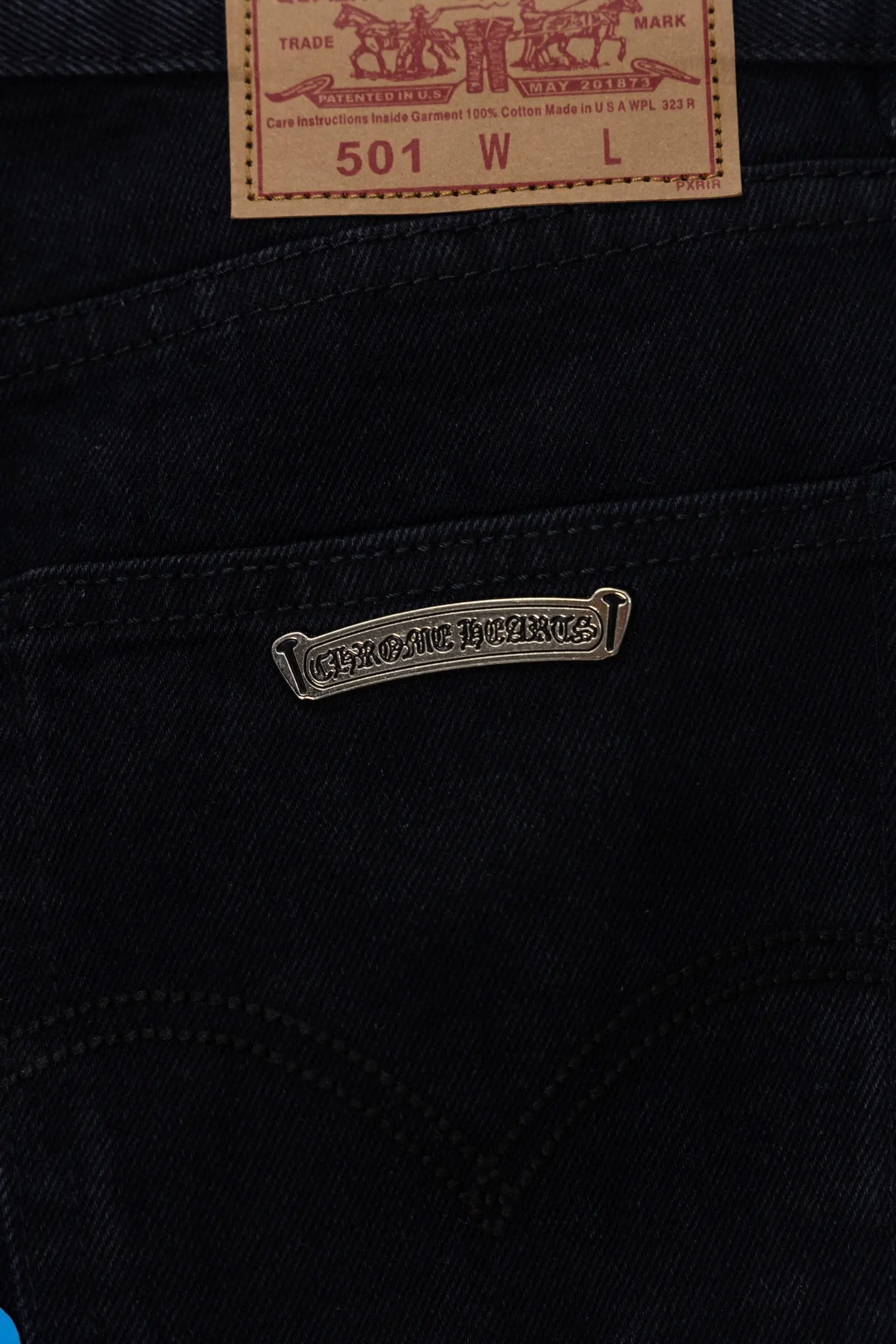 Cross Patch Straight-Leg Jeans D20519788 — view 12