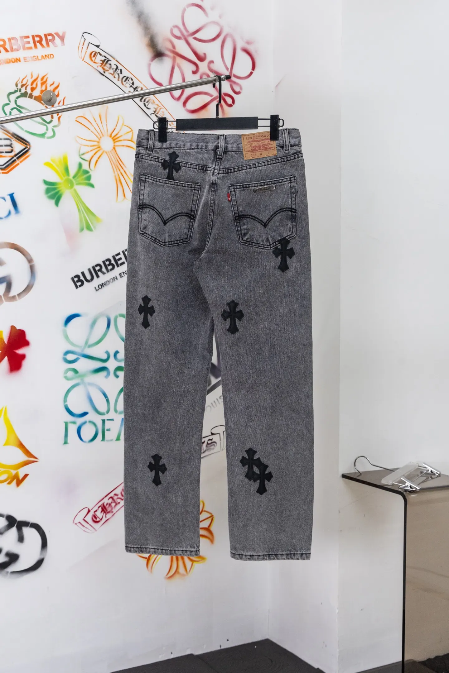 Cross-Patch Straight-Leg Jeans D20519777 — view 2