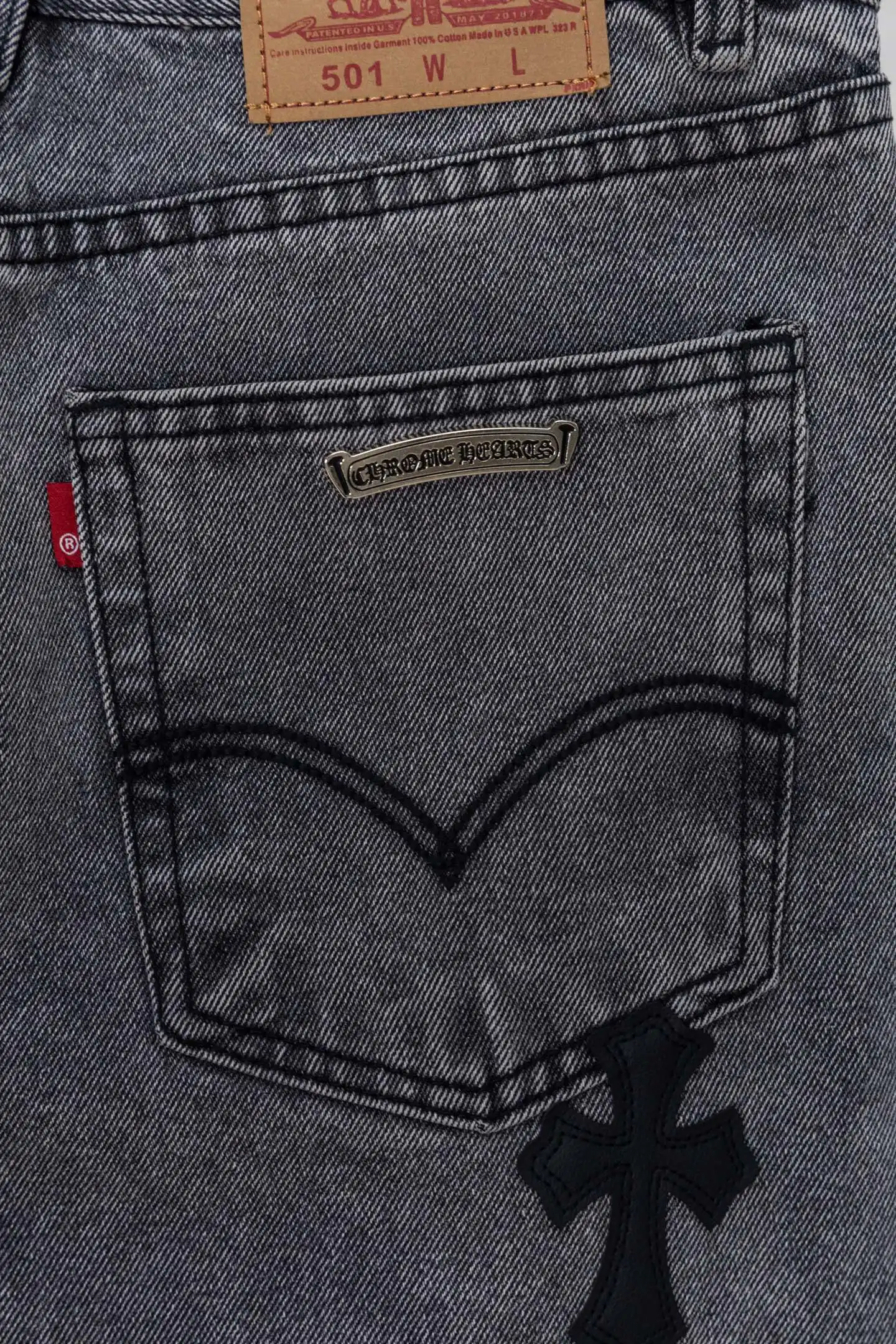 Cross-Patch Straight-Leg Jeans D20519777 — view 12