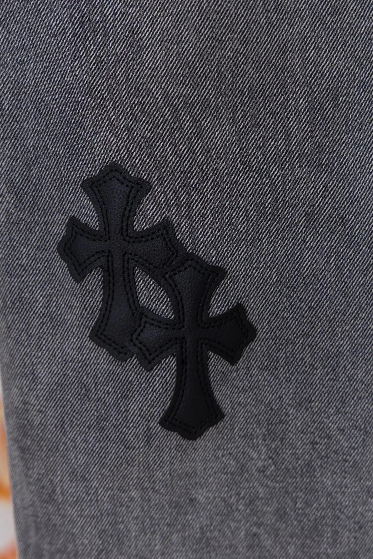 Cross-Patch Straight-Leg Jeans D20519777 — view 15