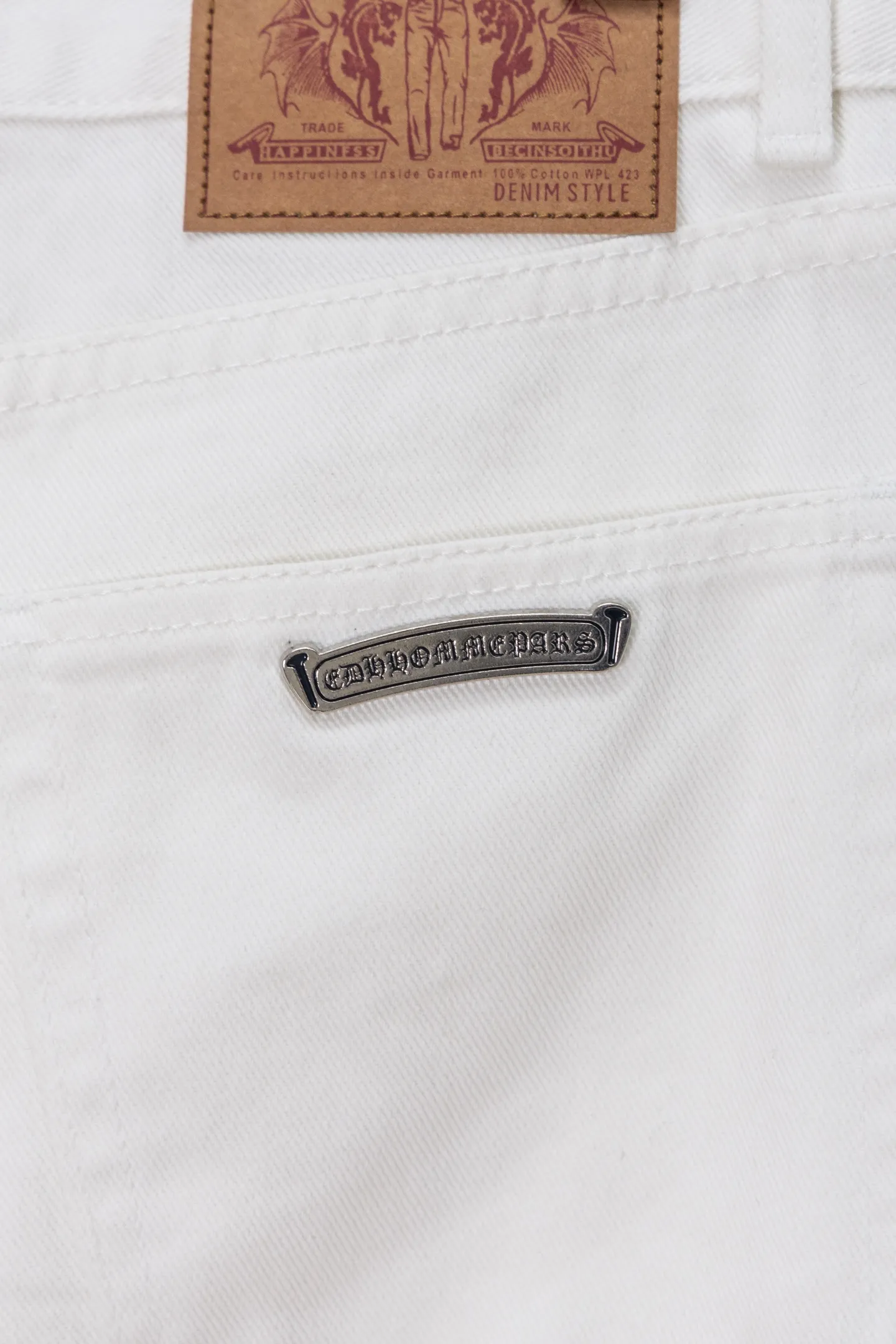 Cross Patch Straight-Leg Jeans D20519768 — view 10