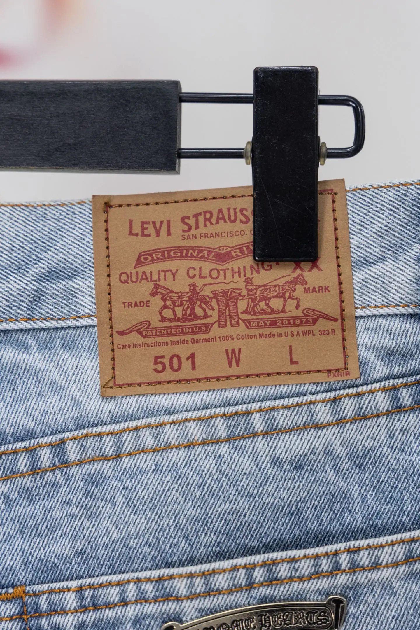 Cross Patch Straight-Leg Jeans D20519785 — view 10