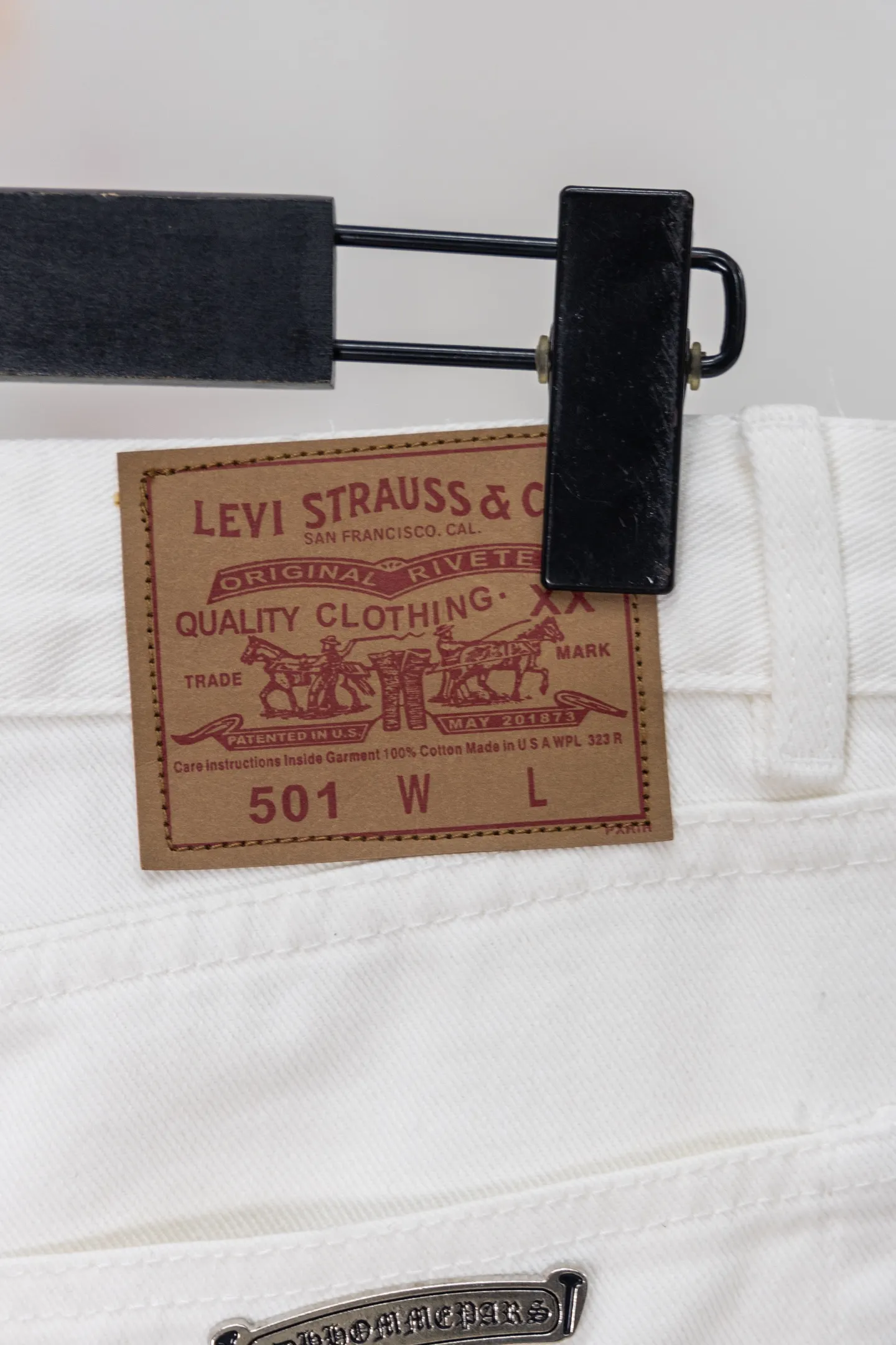 Cross Patch Straight-Leg Jeans D20519769 — view 10