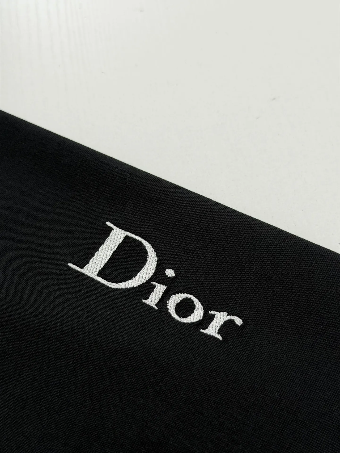 Logo Embroidery Long-Sleeve T-Shirt D20822041 — view 5