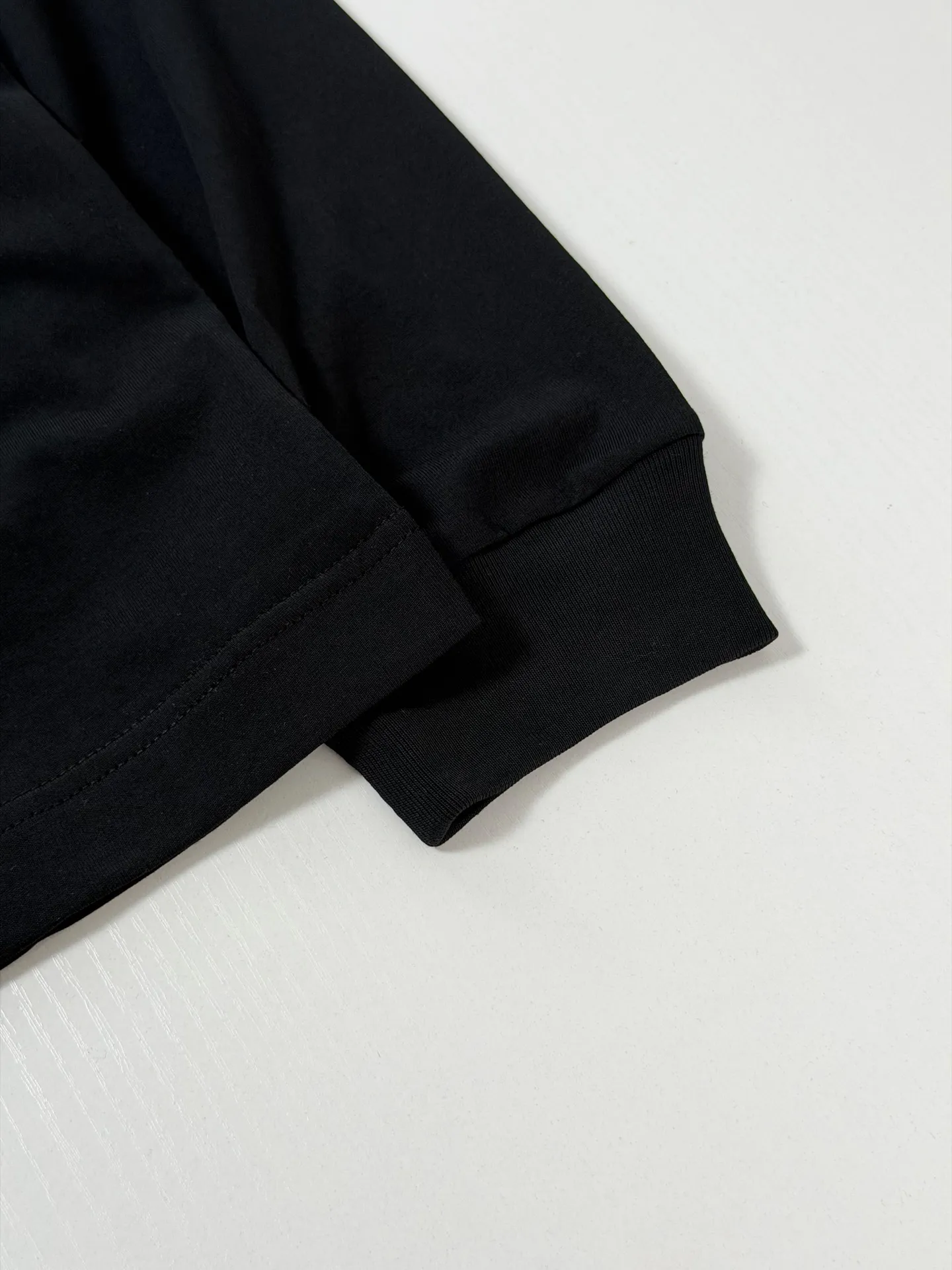 Logo Embroidery Long-Sleeve T-Shirt D20822041 — view 6