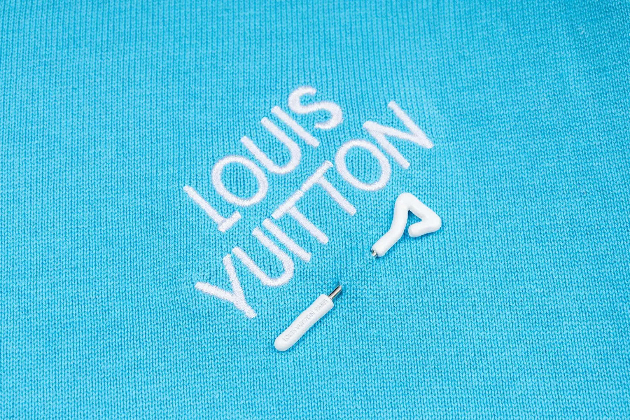 Pin Embroidered Cotton Knit T-Shirt D21014198 — view 6