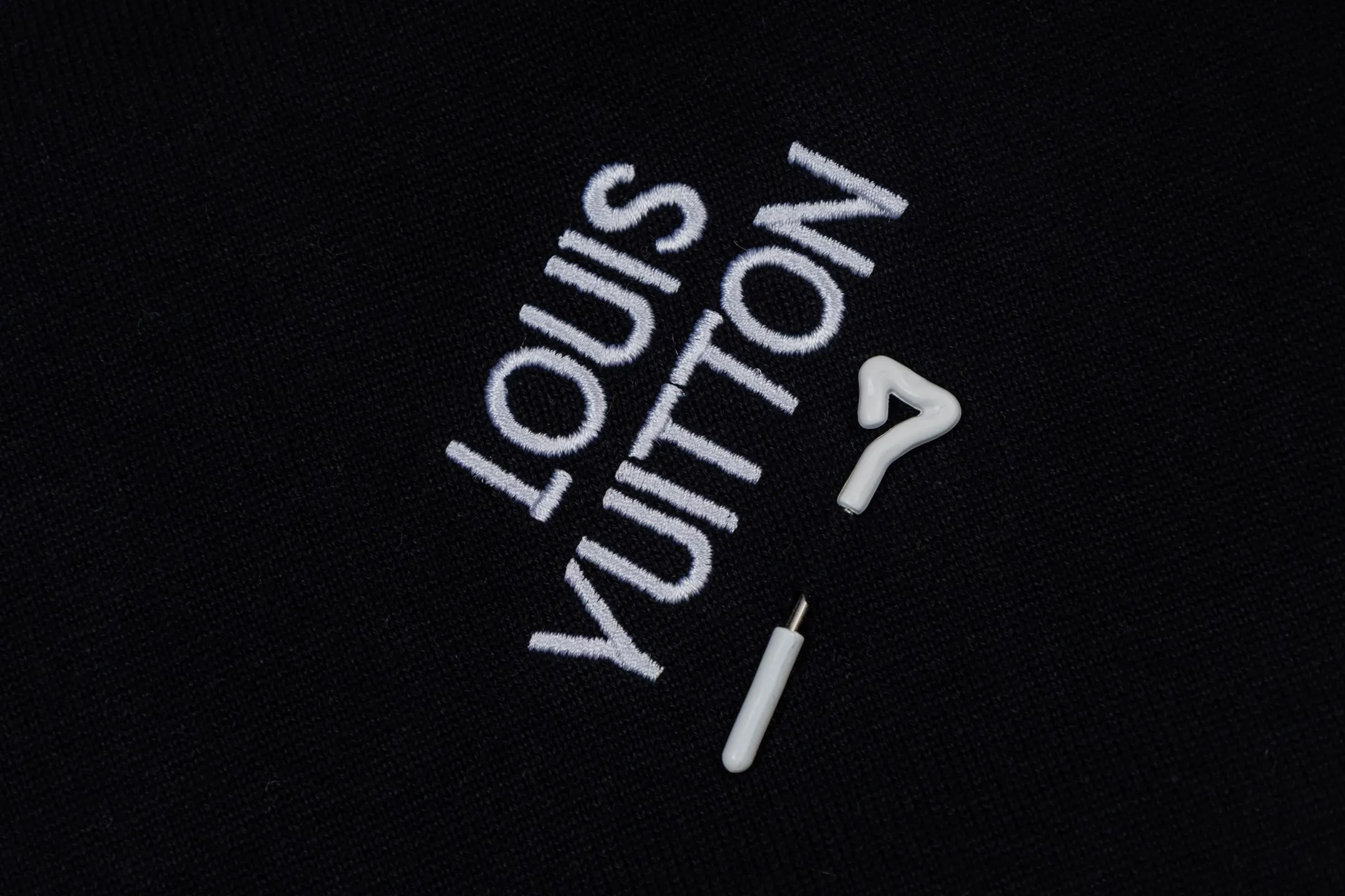 Logo Embroidery Cotton Knit T-Shirt D21014195 — view 6
