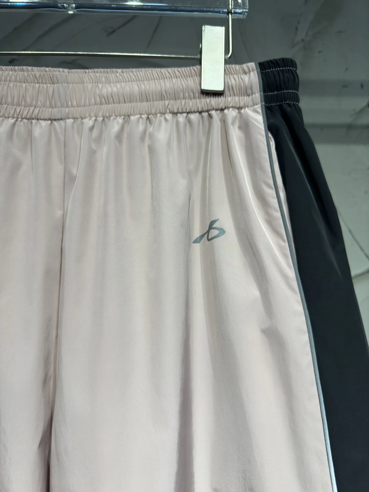 Bodies Reflective Logo Track Pants D21024331 — view 3