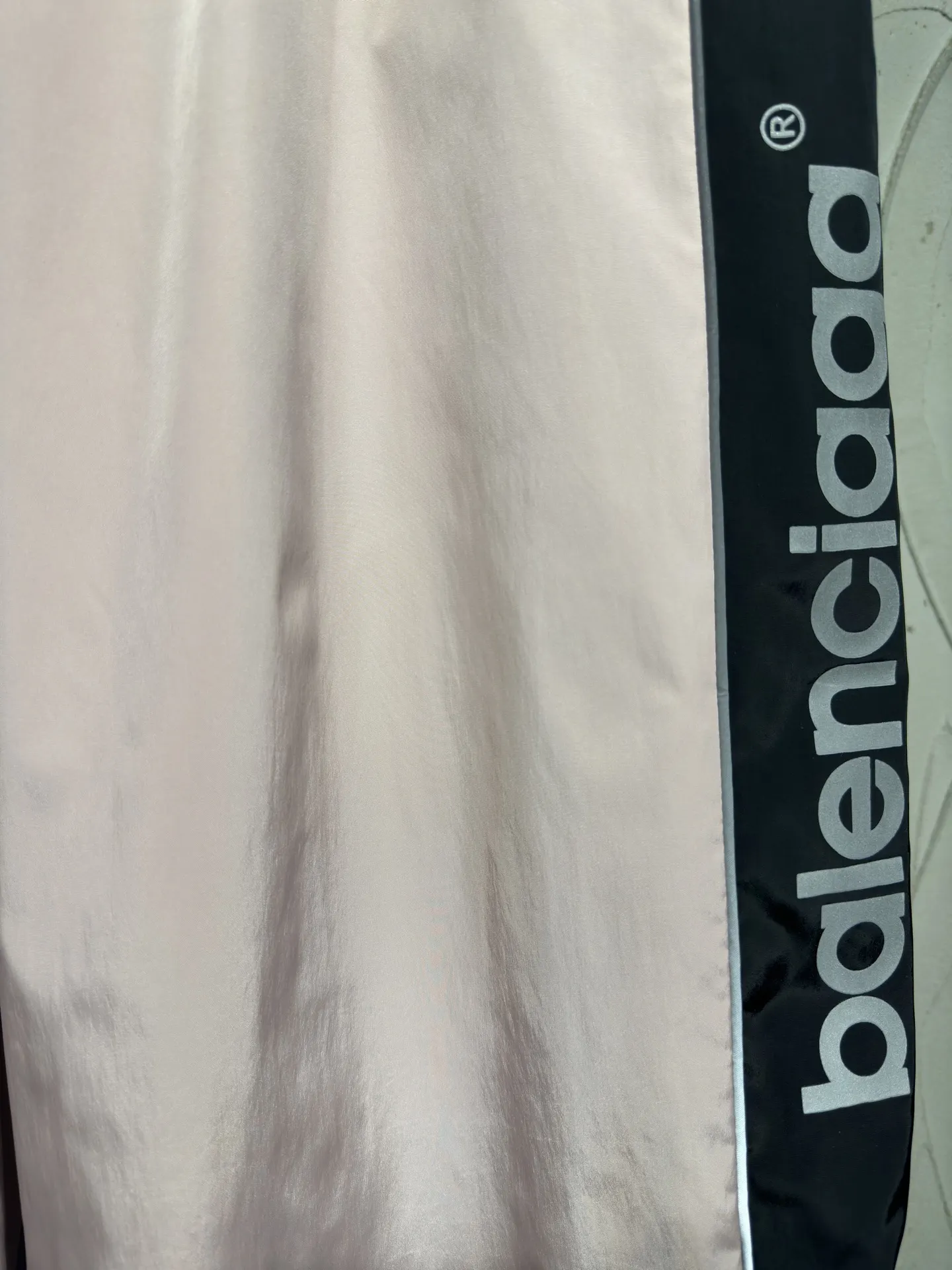 Bodies Reflective Logo Track Pants D21024331 — view 7