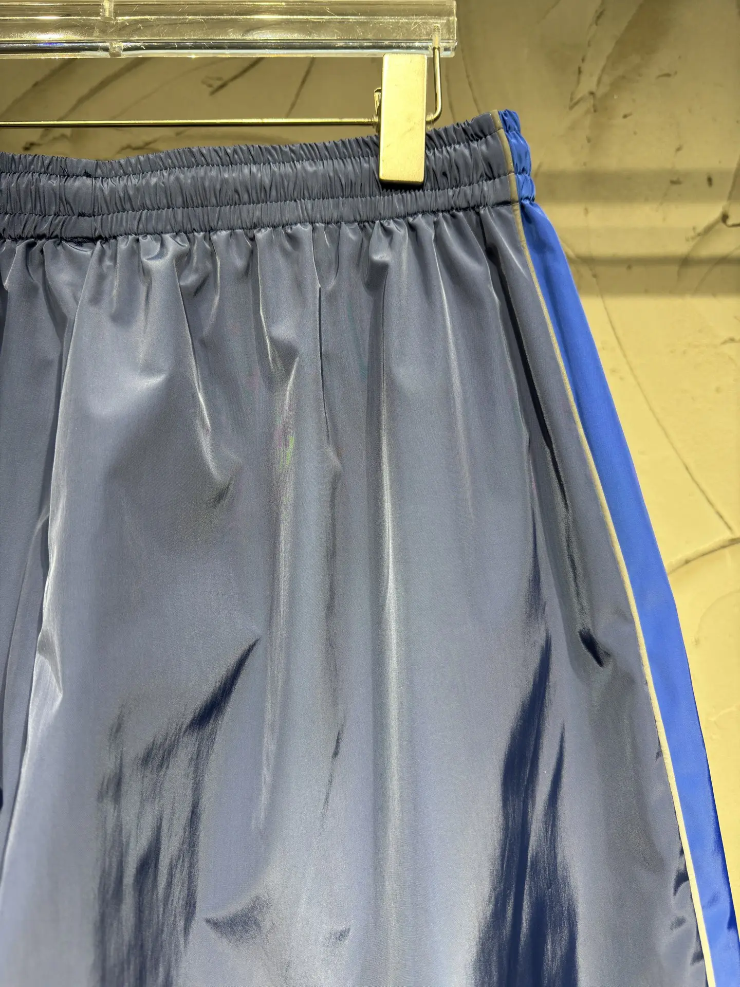 Bodies Reflective Logo Track Trousers D21024330 — view 15