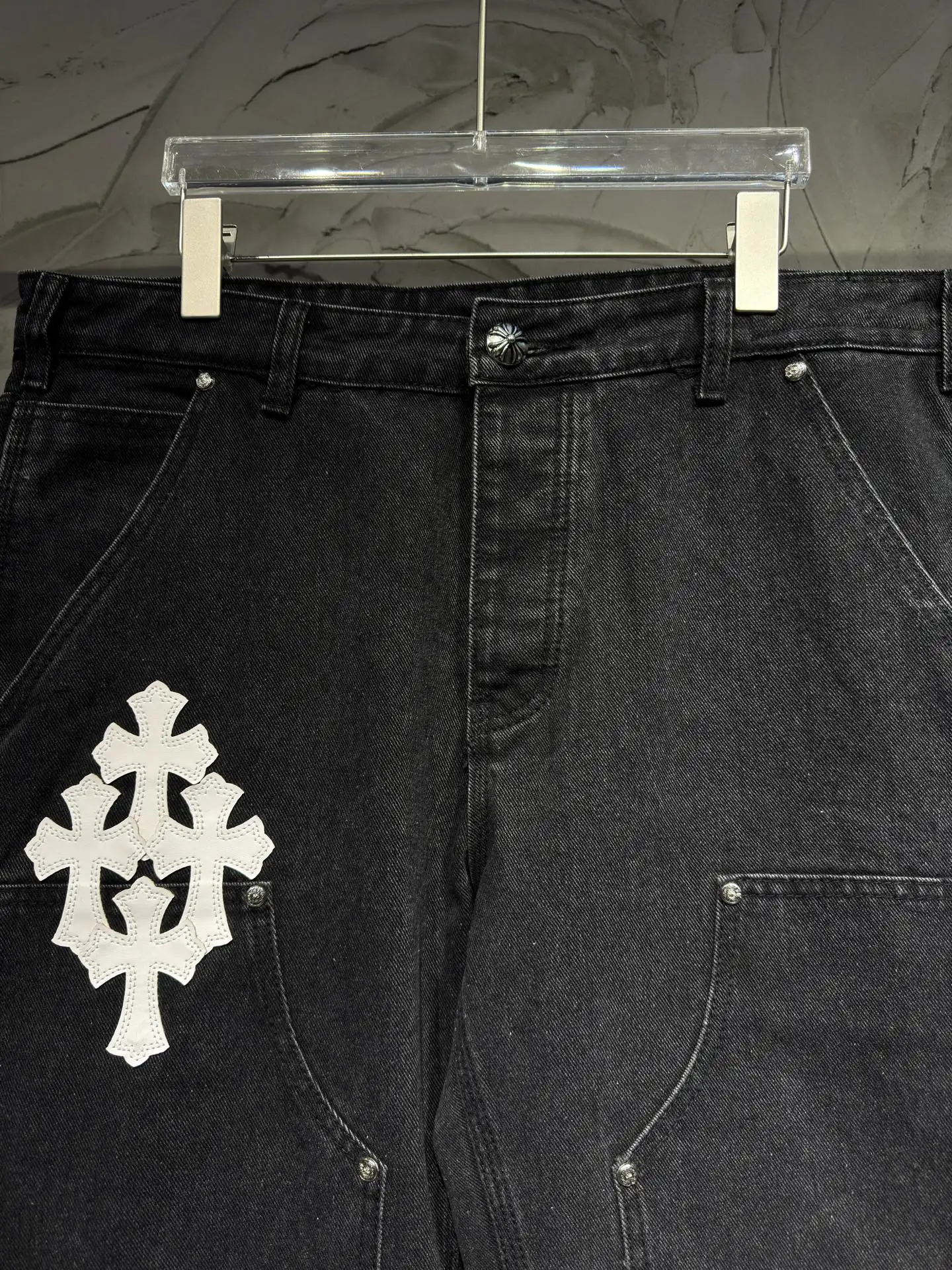 Cross-Patch Distressed Carpenter Jeans D21024342 — view 3
