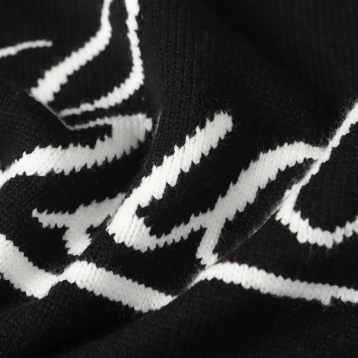 Logo Intarsia Crew-Neck Sweater D21024922 — view 7