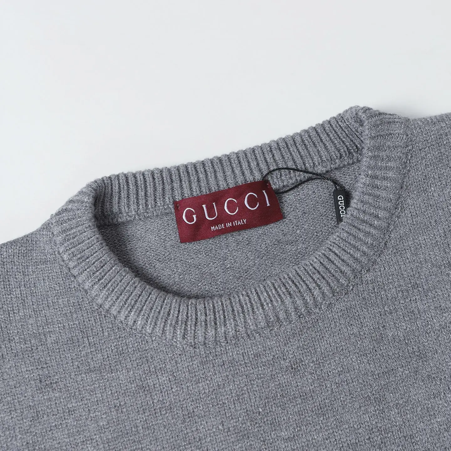 Script Logo Intarsia Crew-Neck Sweater D21024921 — view 3