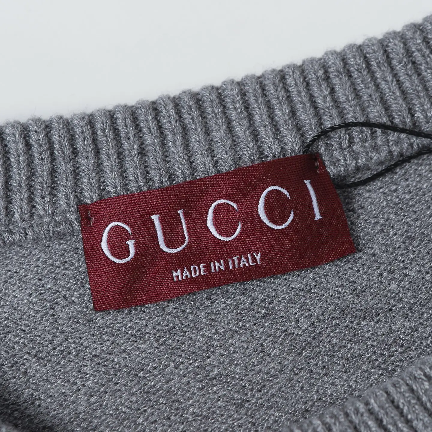 Script Logo Intarsia Crew-Neck Sweater D21024921 — view 6