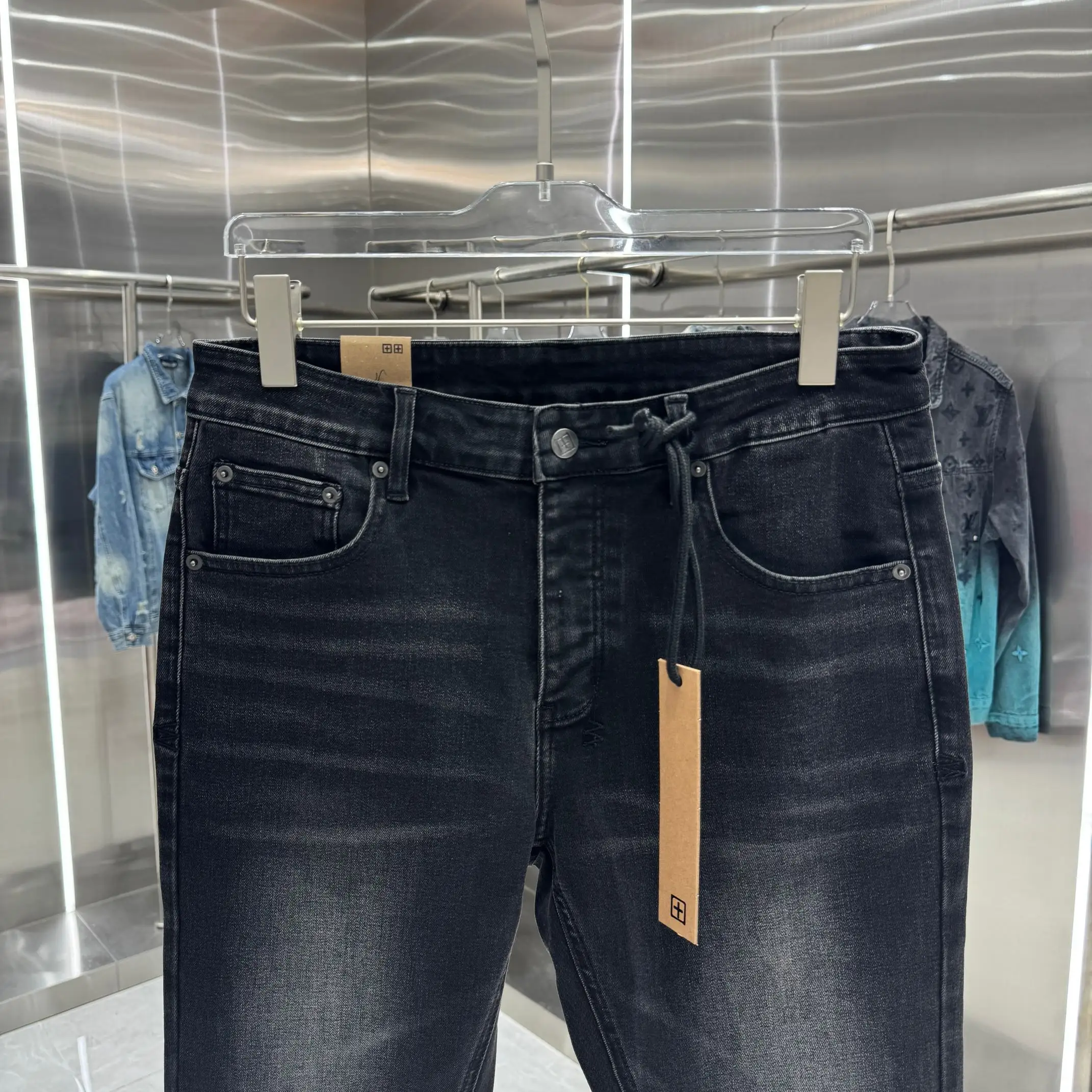 Washed Flare-Leg Jeans D21019048 — view 6