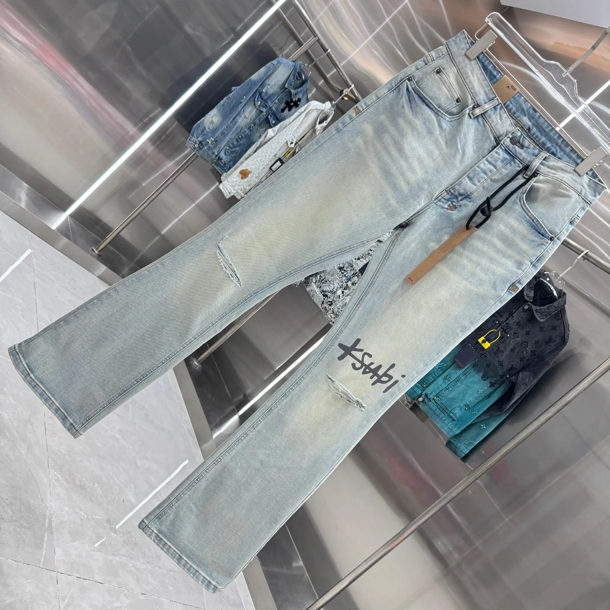 Distressed Logo-Print Flared Jeans D21019046 — view 3