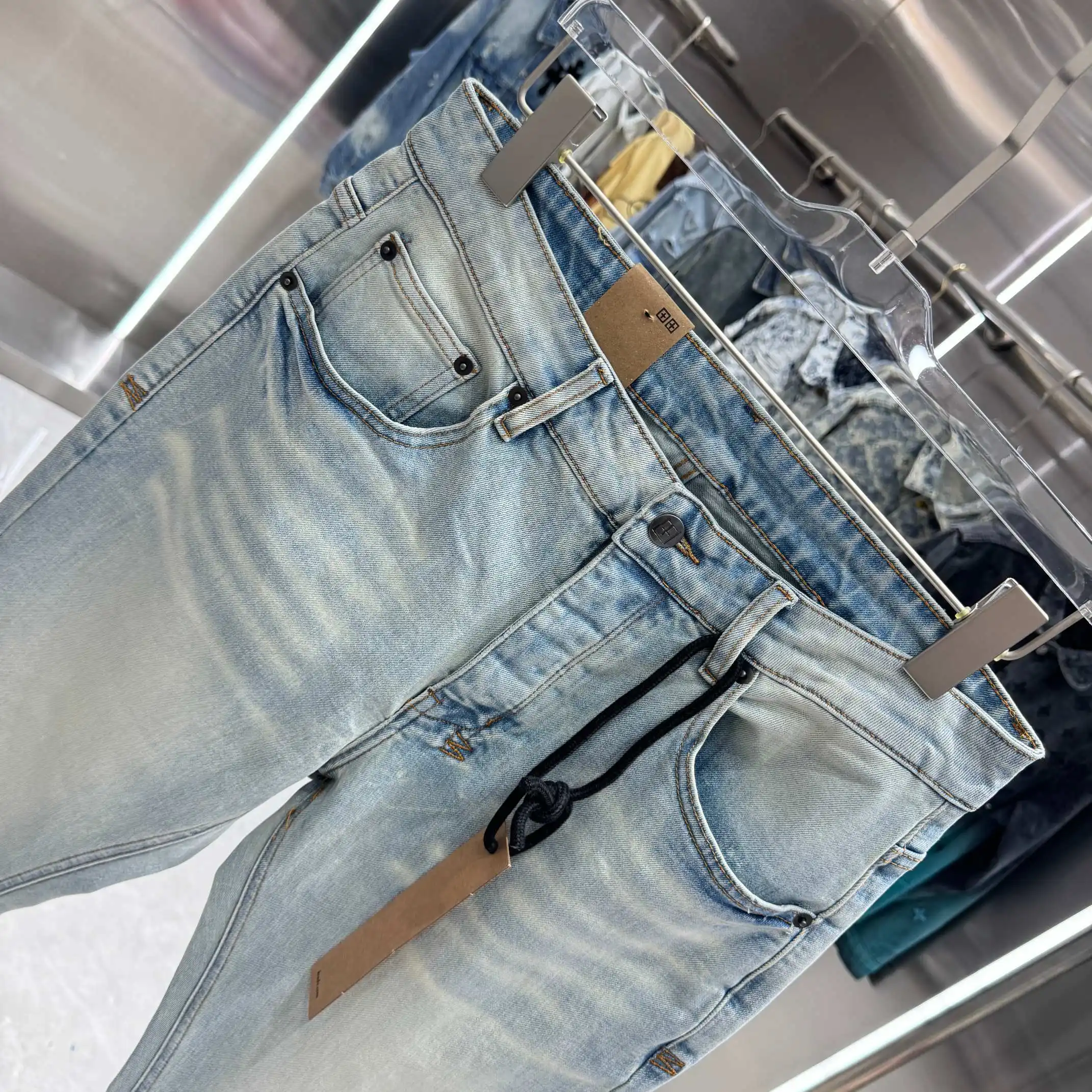Distressed Logo-Print Flared Jeans D21019046 — view 4