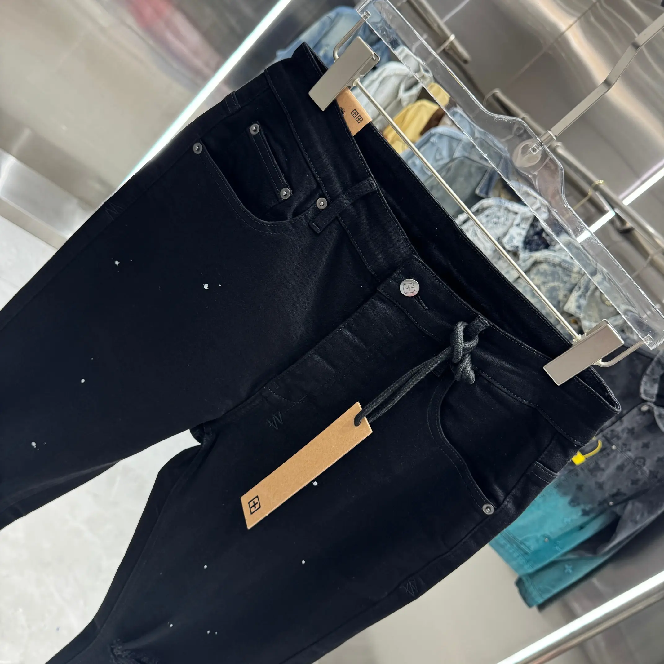 Distressed Flared Jeans with Paint Splatter D21019044 — view 4