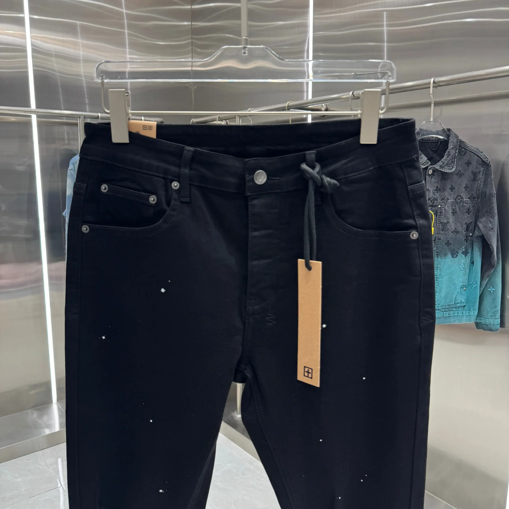 Distressed Flared Jeans with Paint Splatter D21019044 — view 6