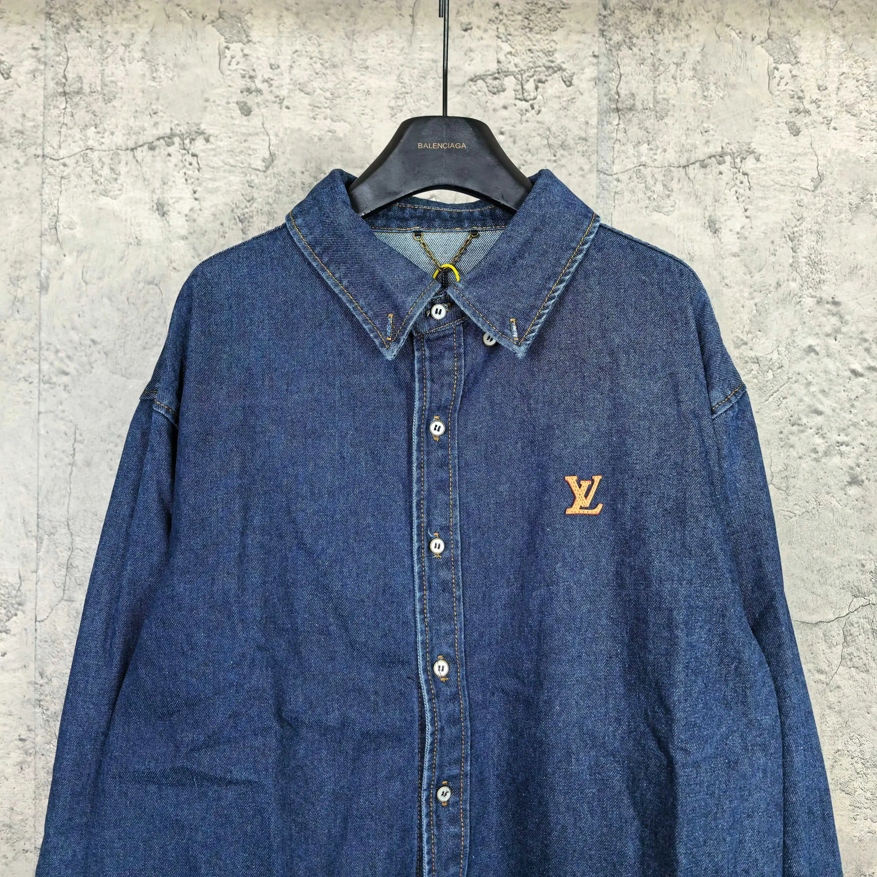 Logo-Embroidered Denim Long-Sleeve Shirt D21024504 — view 3