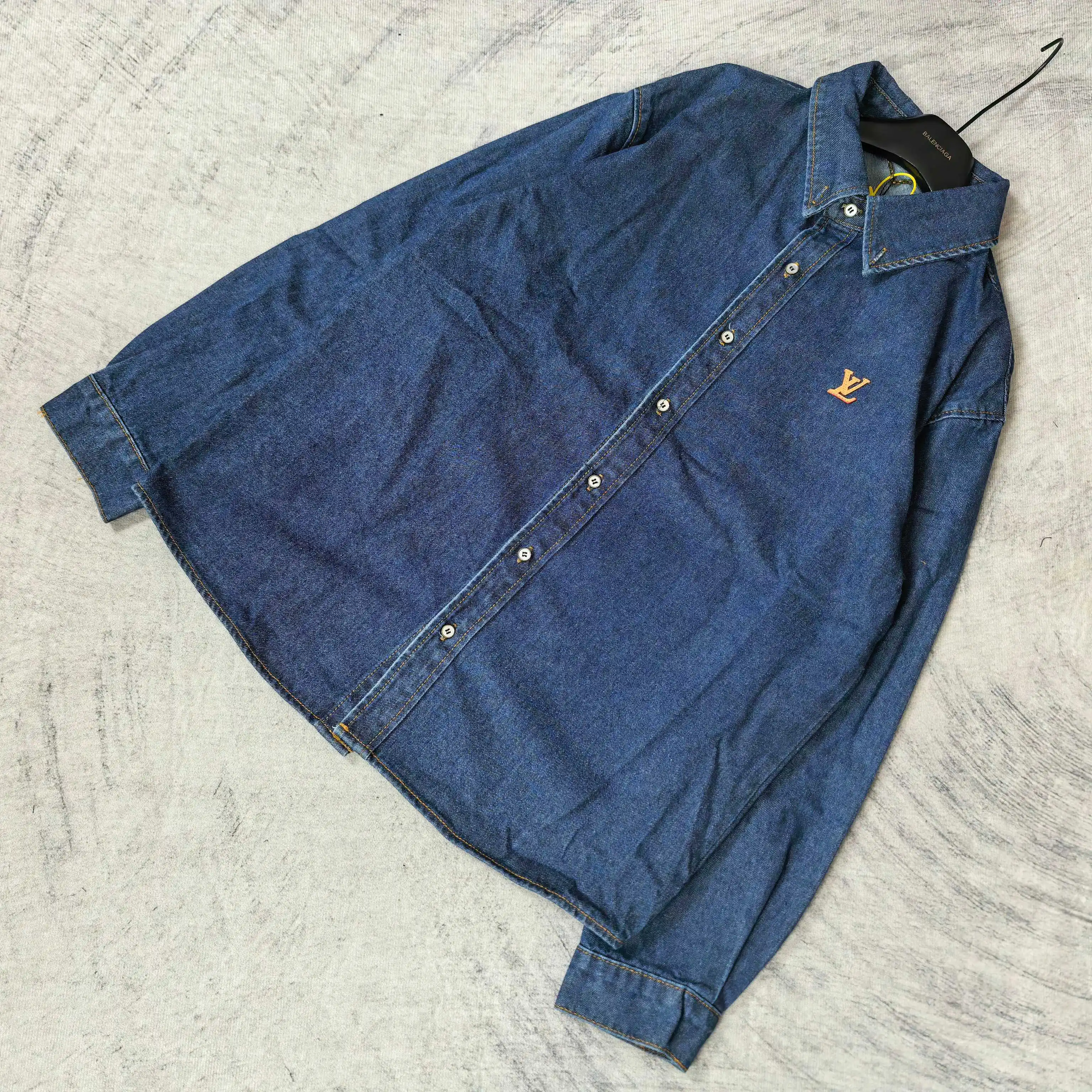 Logo-Embroidered Denim Long-Sleeve Shirt D21024504 — view 4