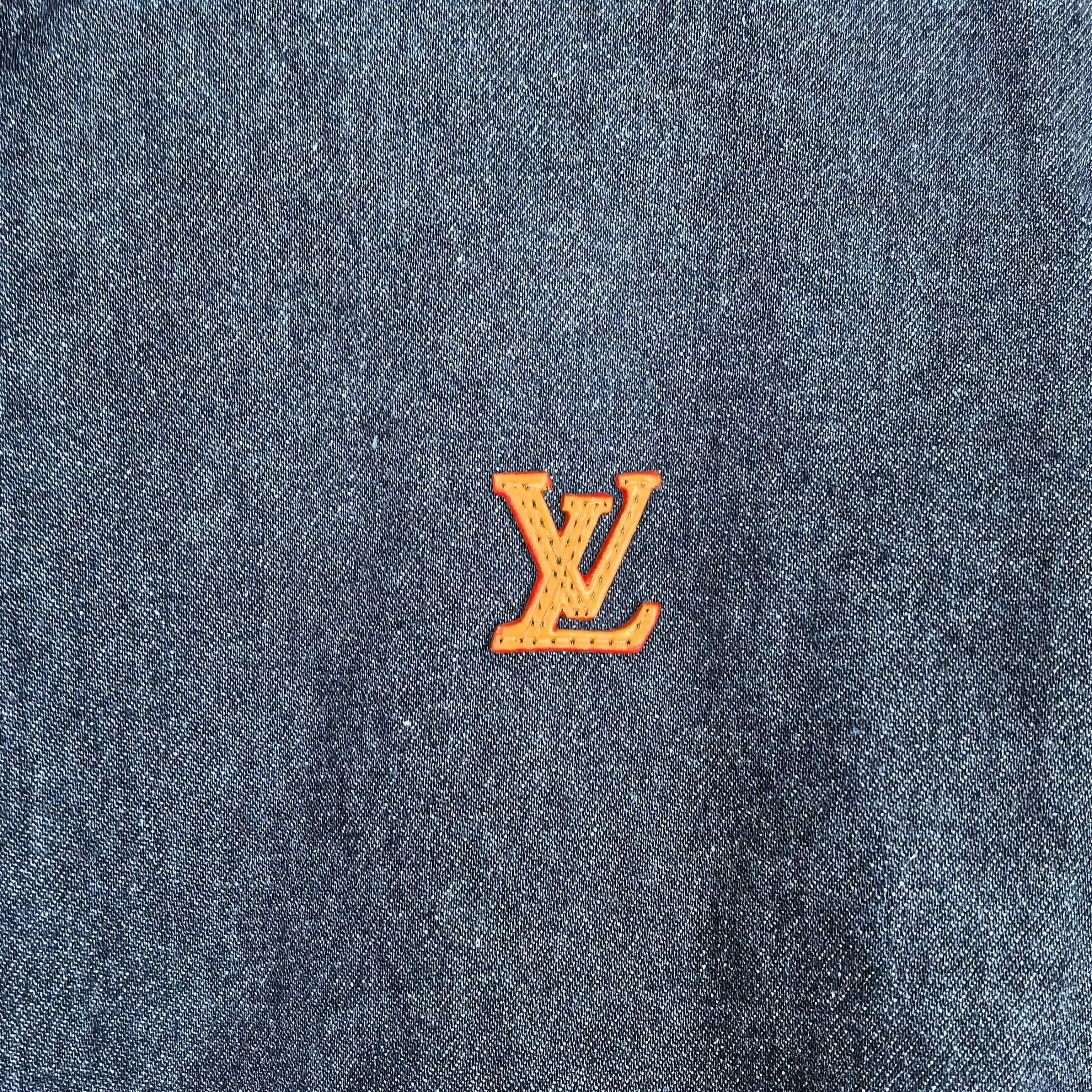 Logo-Embroidered Denim Long-Sleeve Shirt D21024504 — view 8