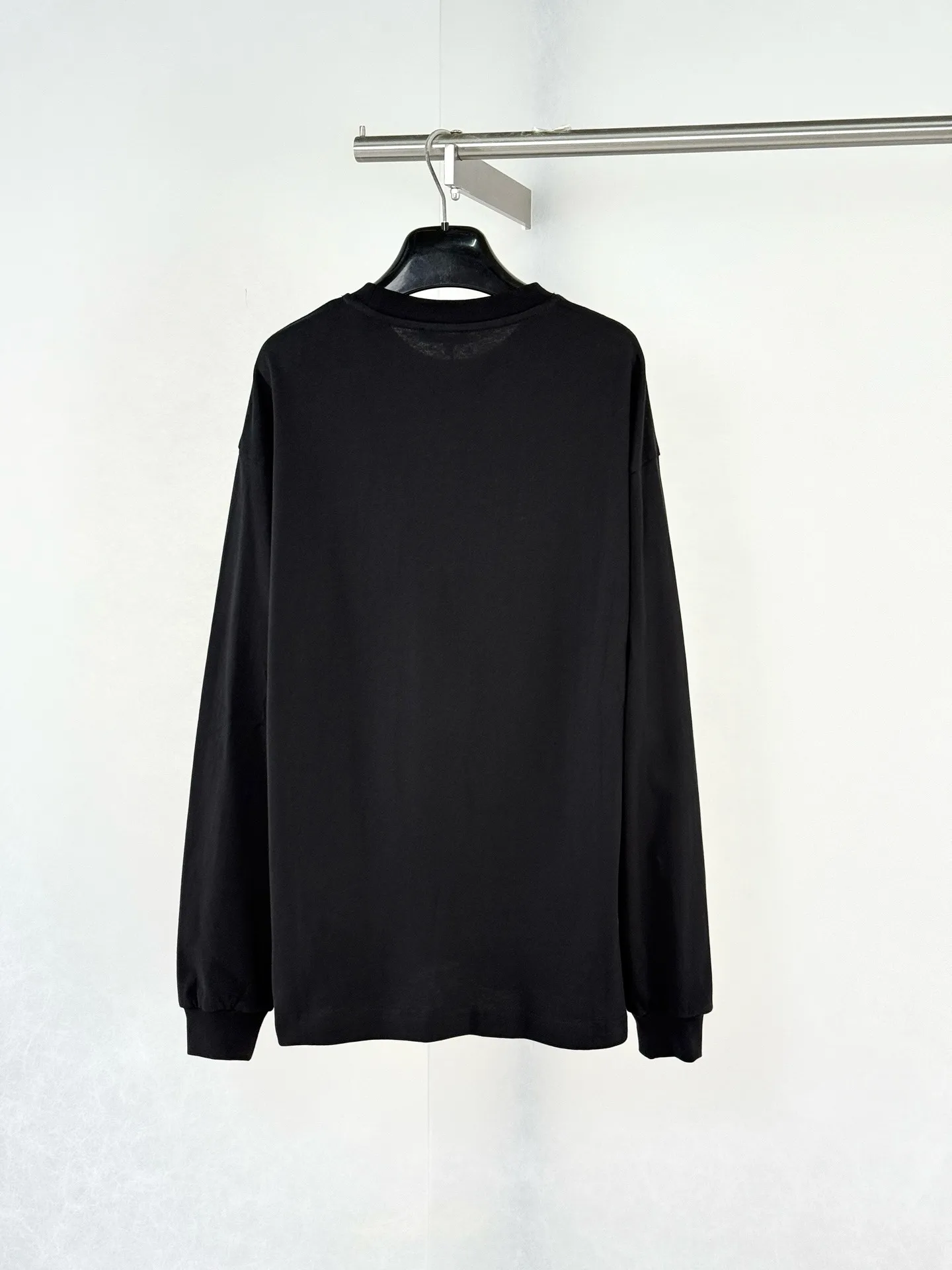 Logo-Patch Long-Sleeve Cotton T-Shirt D21022048 — view 2