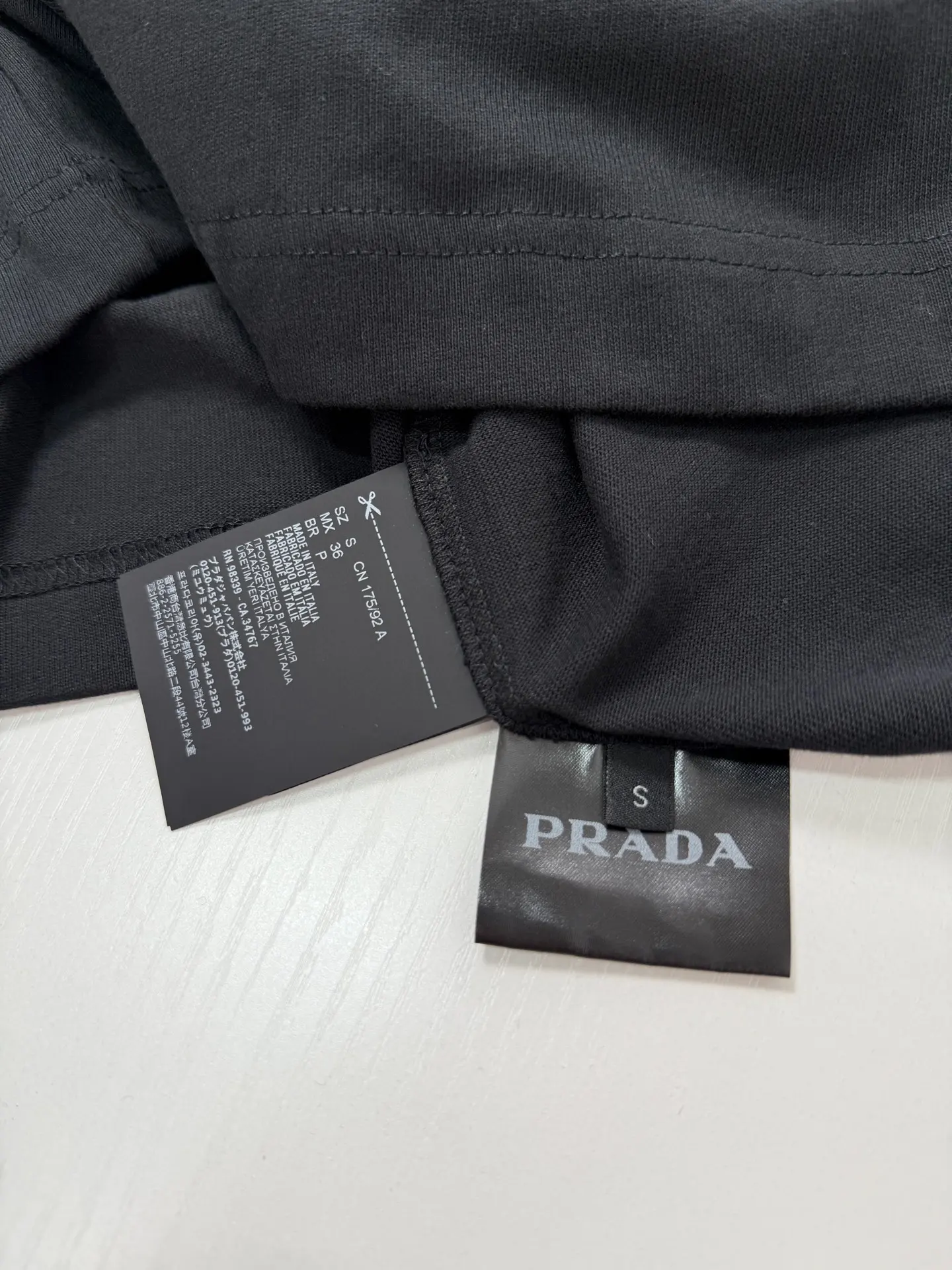 Logo-Patch Long-Sleeve Cotton T-Shirt D21022048 — view 7