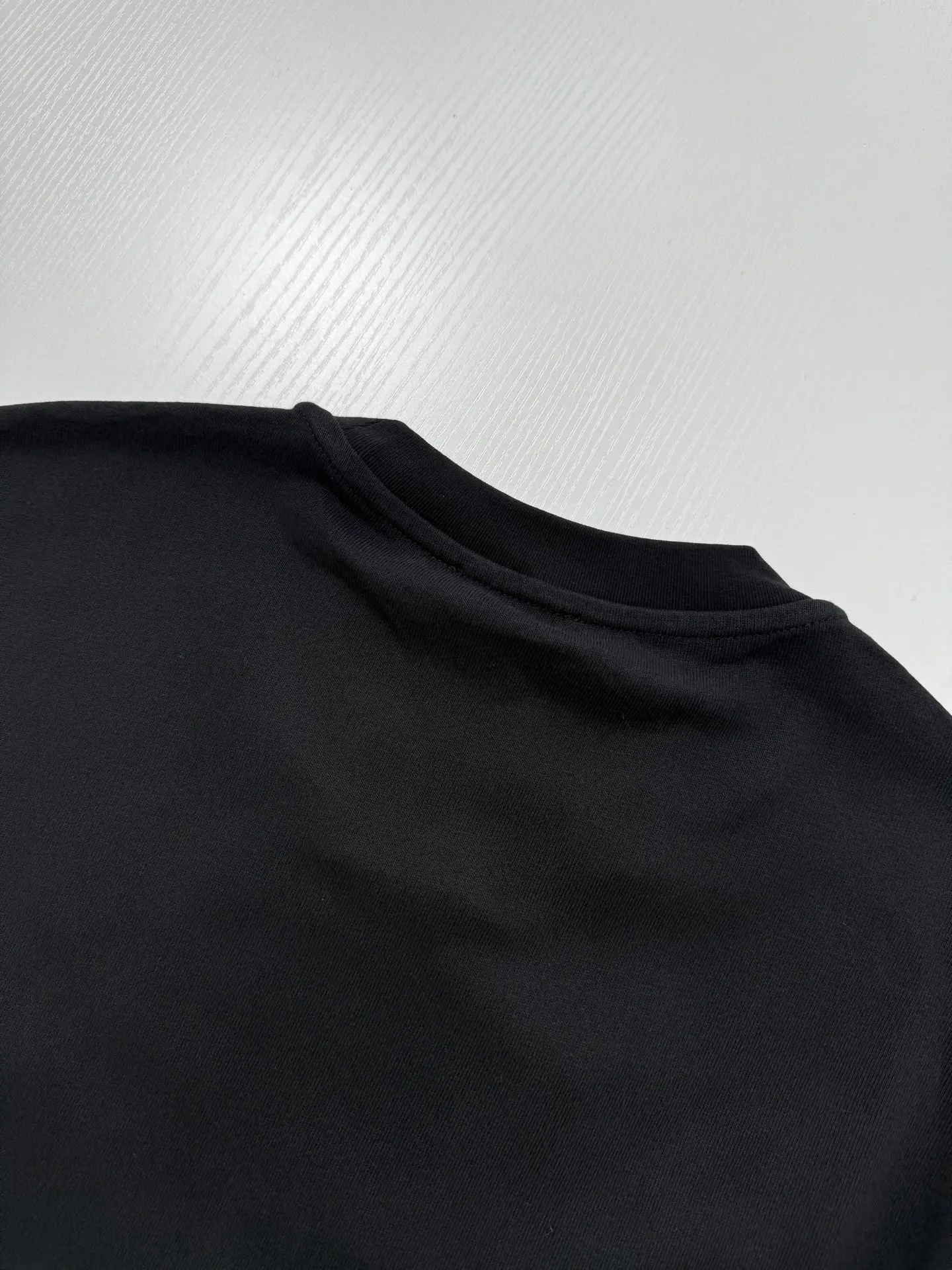 Logo-Patch Long-Sleeve Cotton T-Shirt D21022048 — view 8