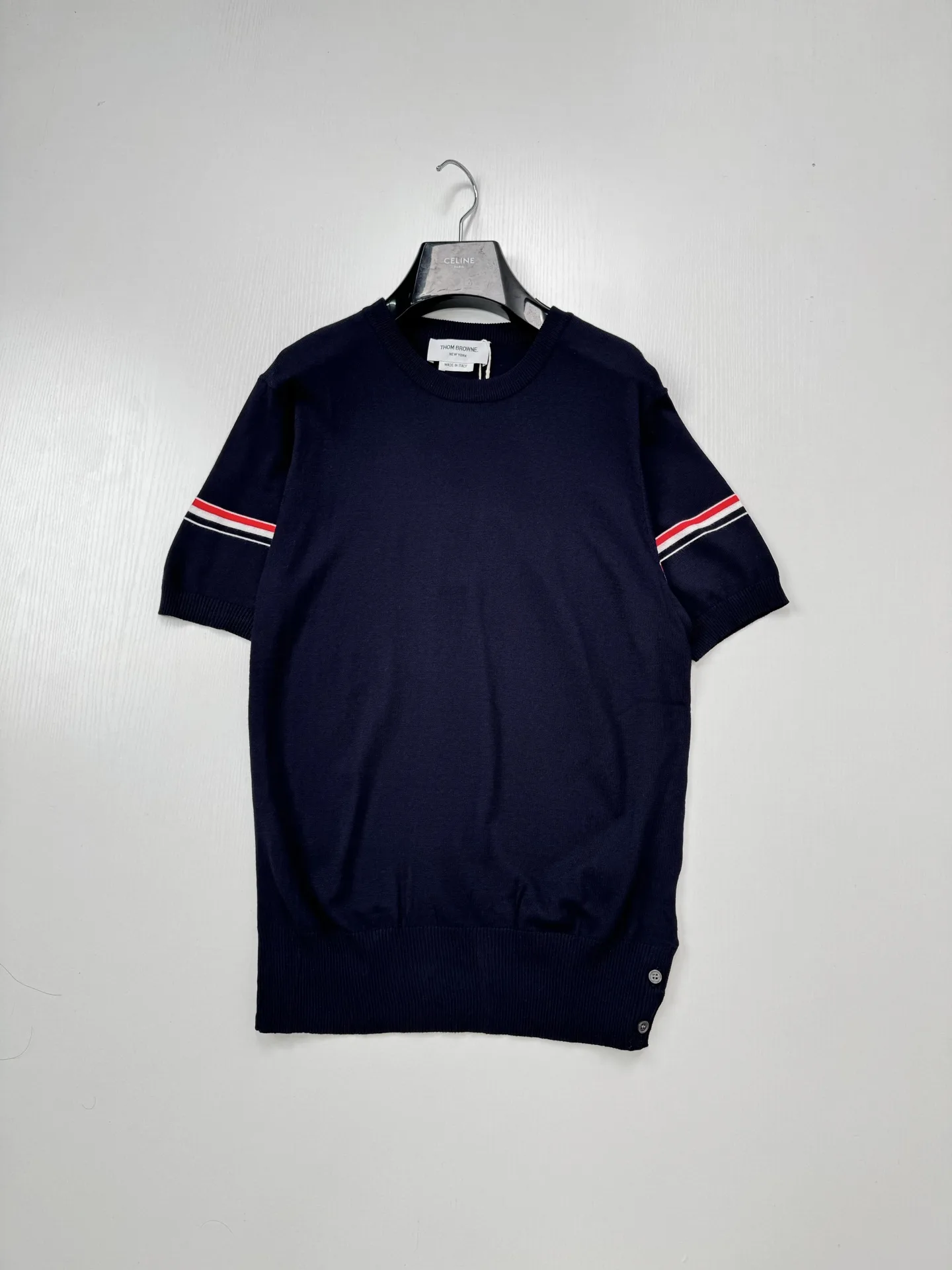 Striped Trim Fine-Knit Short-Sleeve Sweater D21018745 — view 3