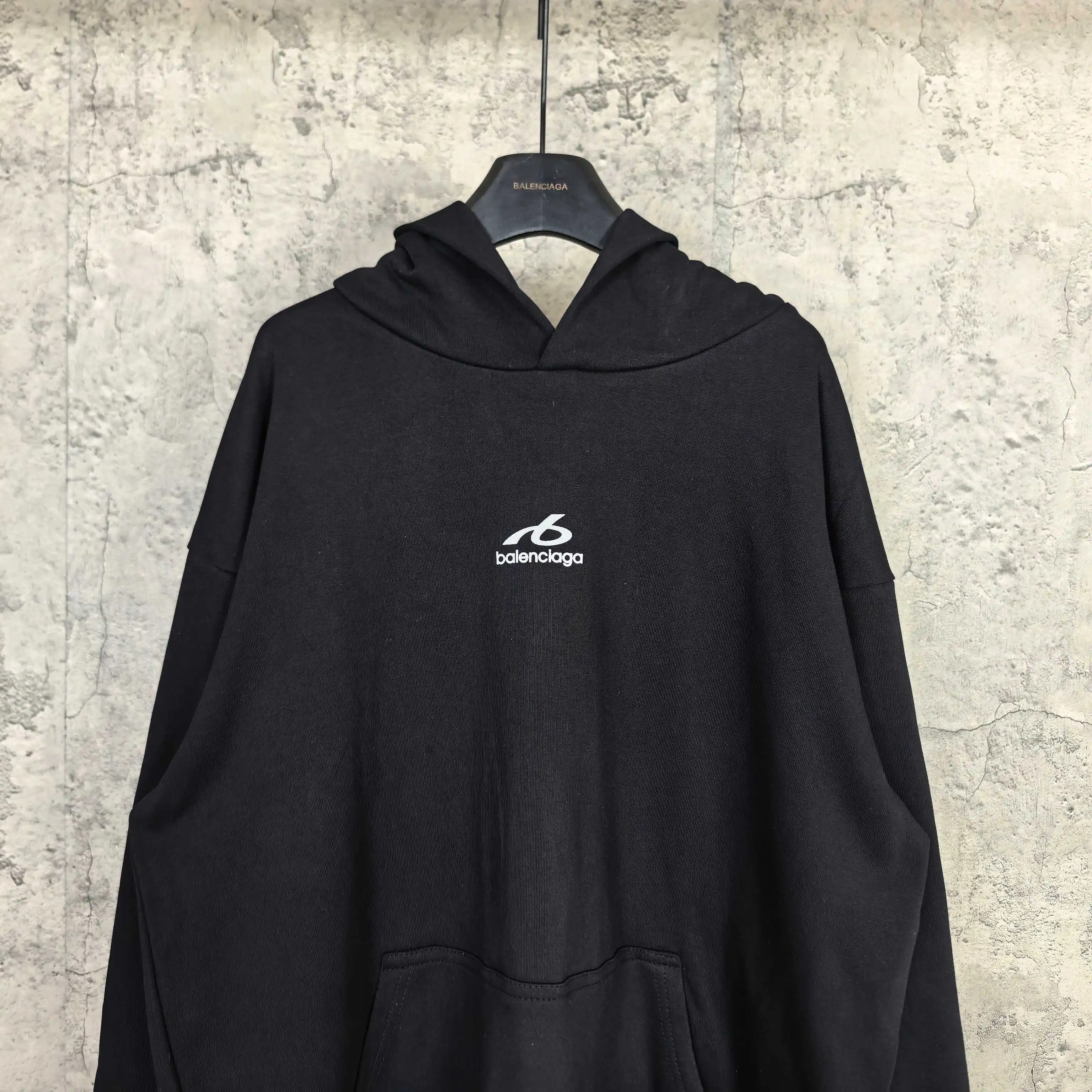 Bodies Medium Fit 3M Reflective Logo Hoodie D21524478 — view 3