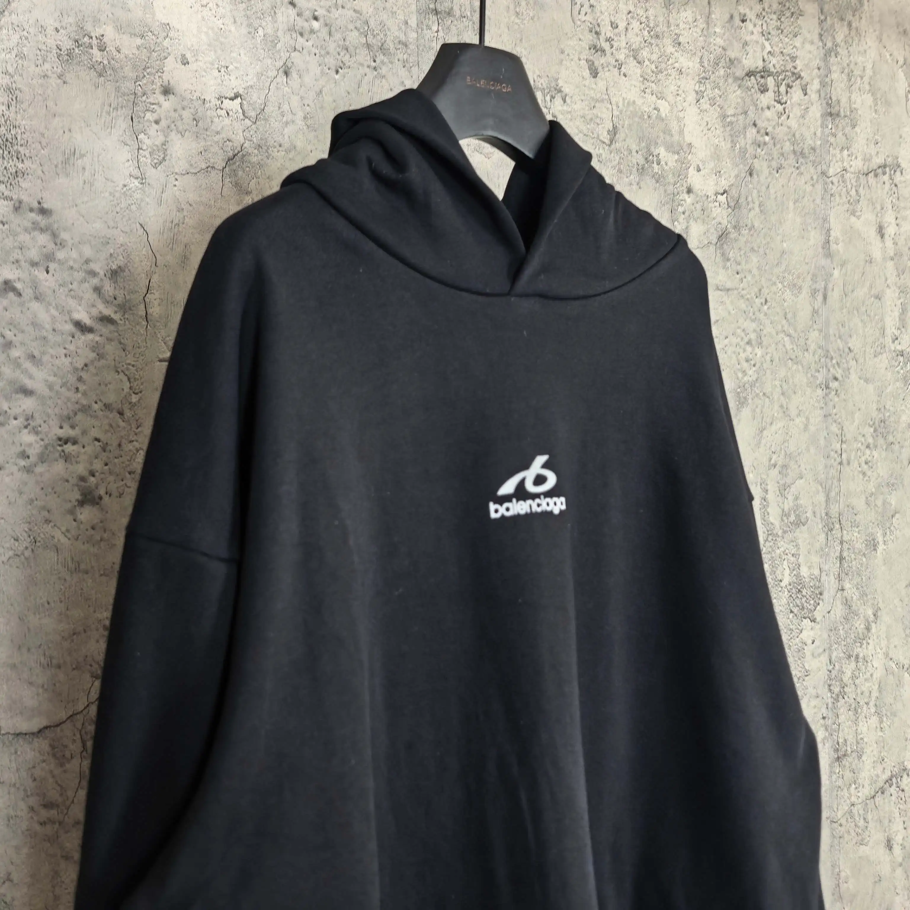 Bodies Medium Fit 3M Reflective Logo Hoodie D21524478 — view 7