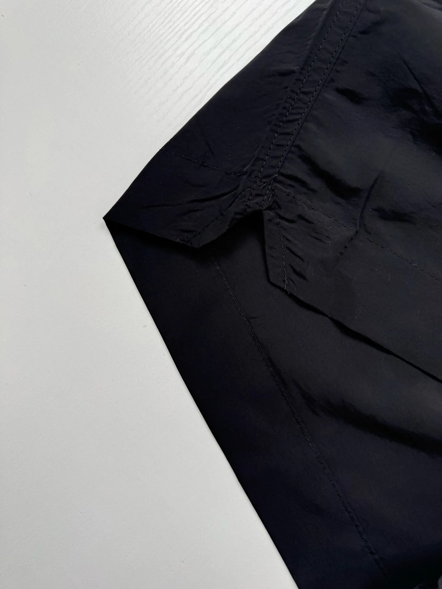 Contrast-Lined Technical Nylon Shorts D21518759 — view 5