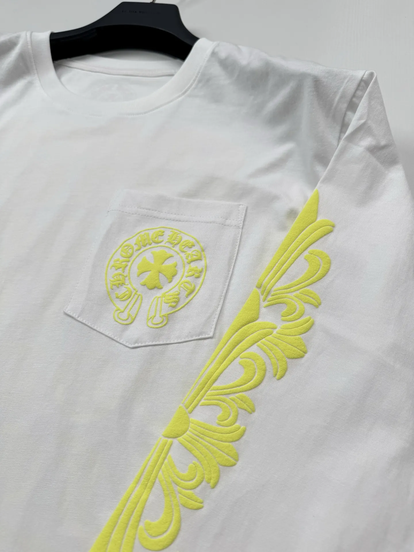 Logo-Print Long-Sleeved Cotton T-Shirt D21518735 — view 5