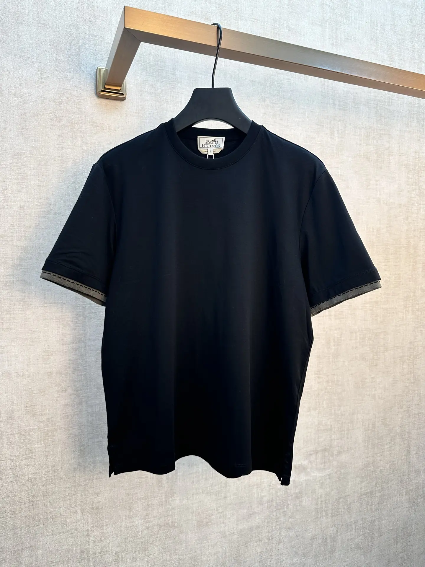 Saddle Motif Double-Cuff T-Shirt D21519149