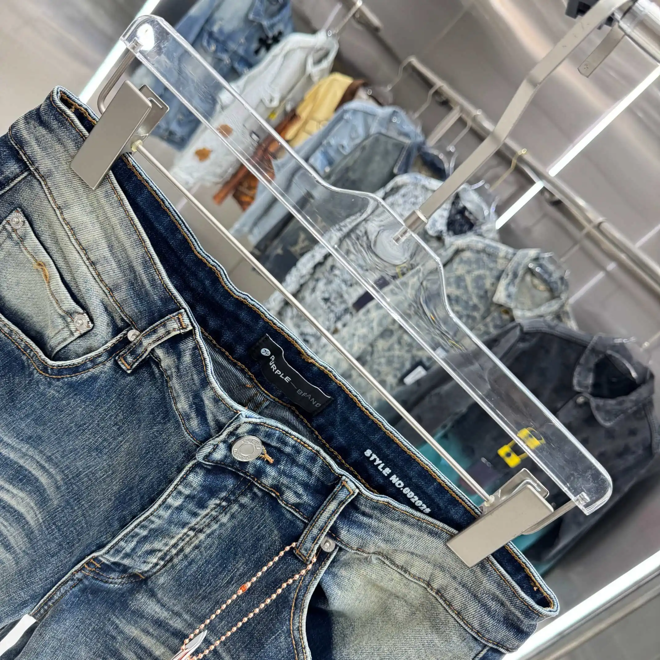 Purple Brand Distressed Slim-Flare Jeans D21519109 — view 8