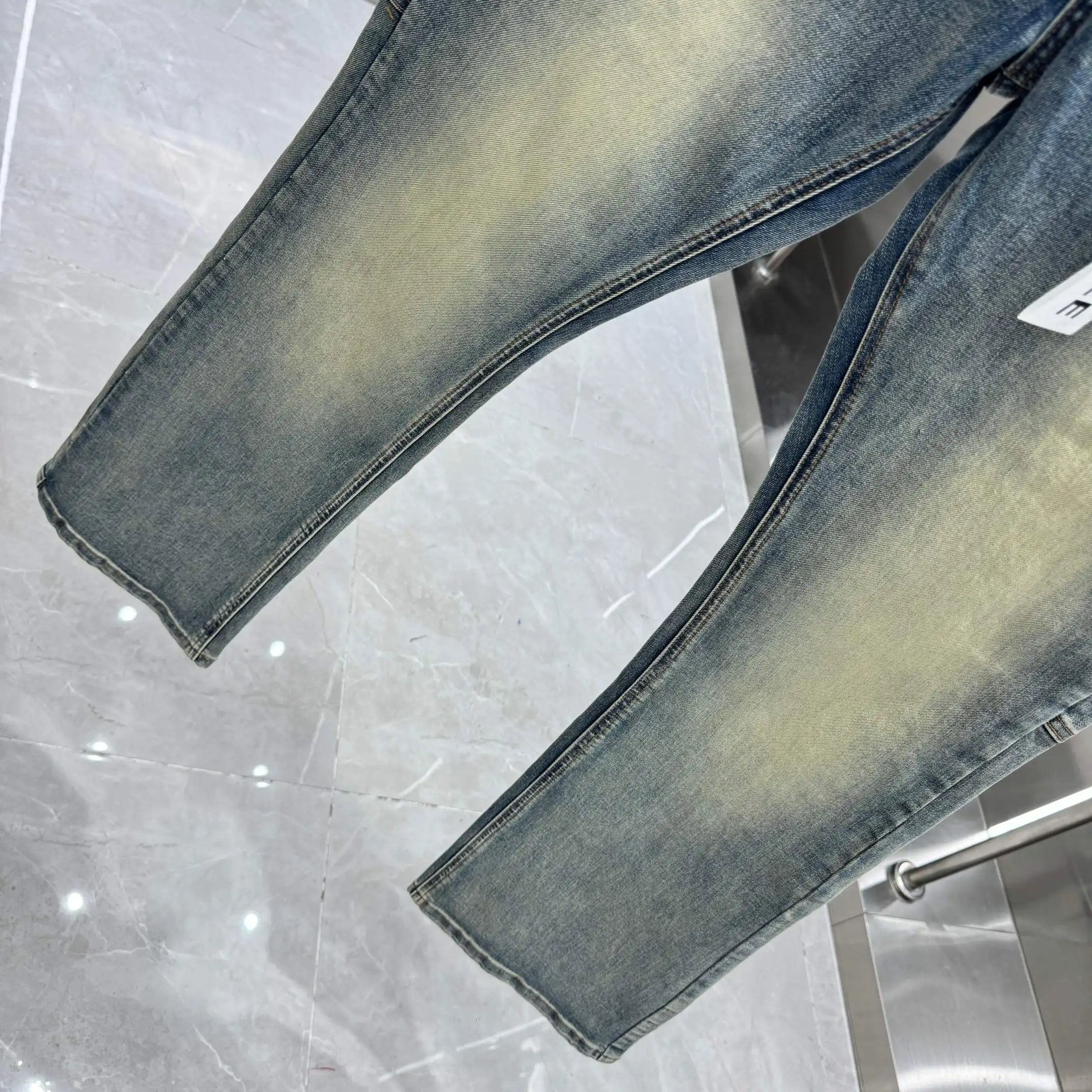 Purple Brand Distressed Slim-Flare Jeans D21519109 — view 9