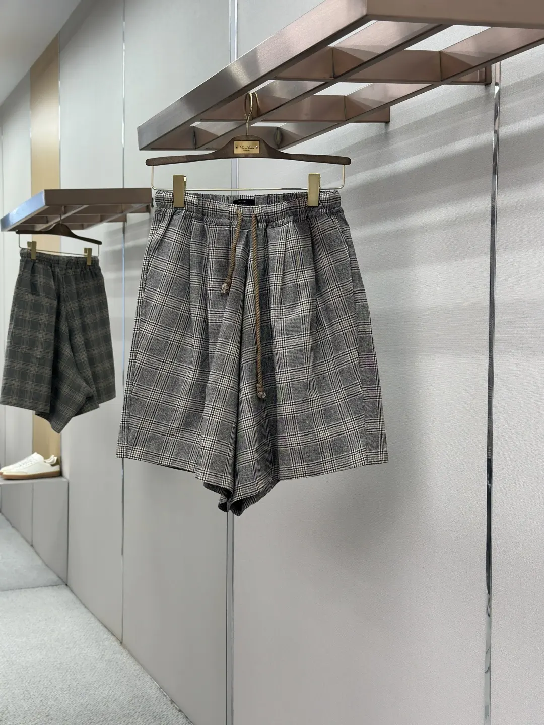 Prince of Wales Check Linen-Blend Shorts D21519193