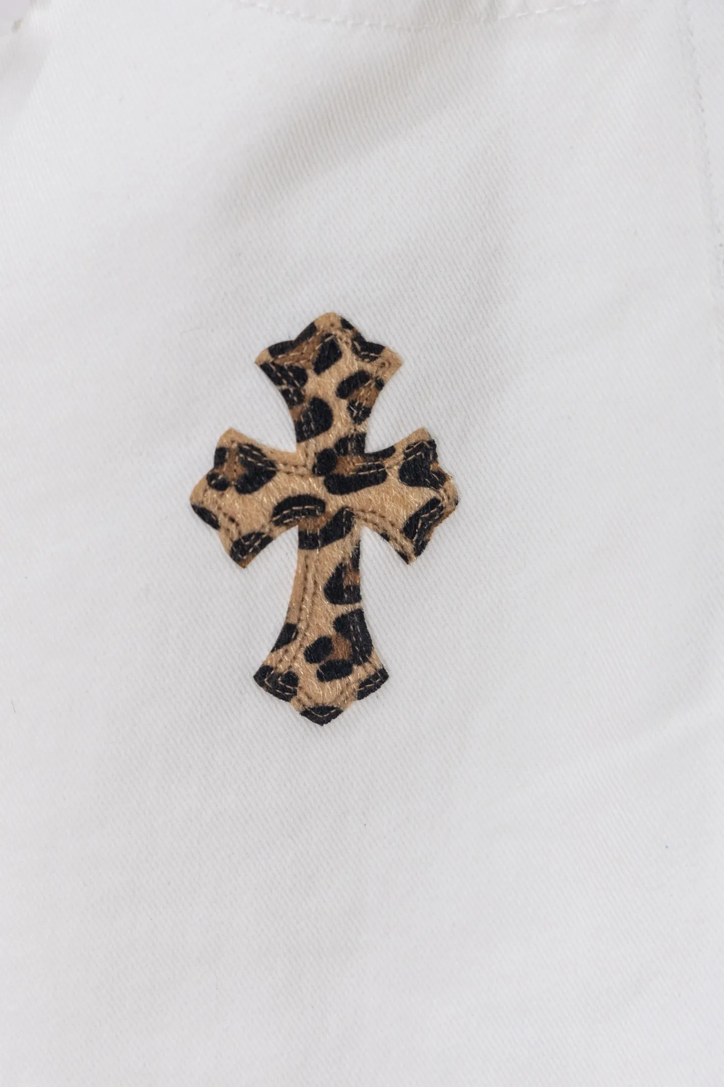 Leopard Cross Patch Straight-Leg Jeans D21519750 — view 8