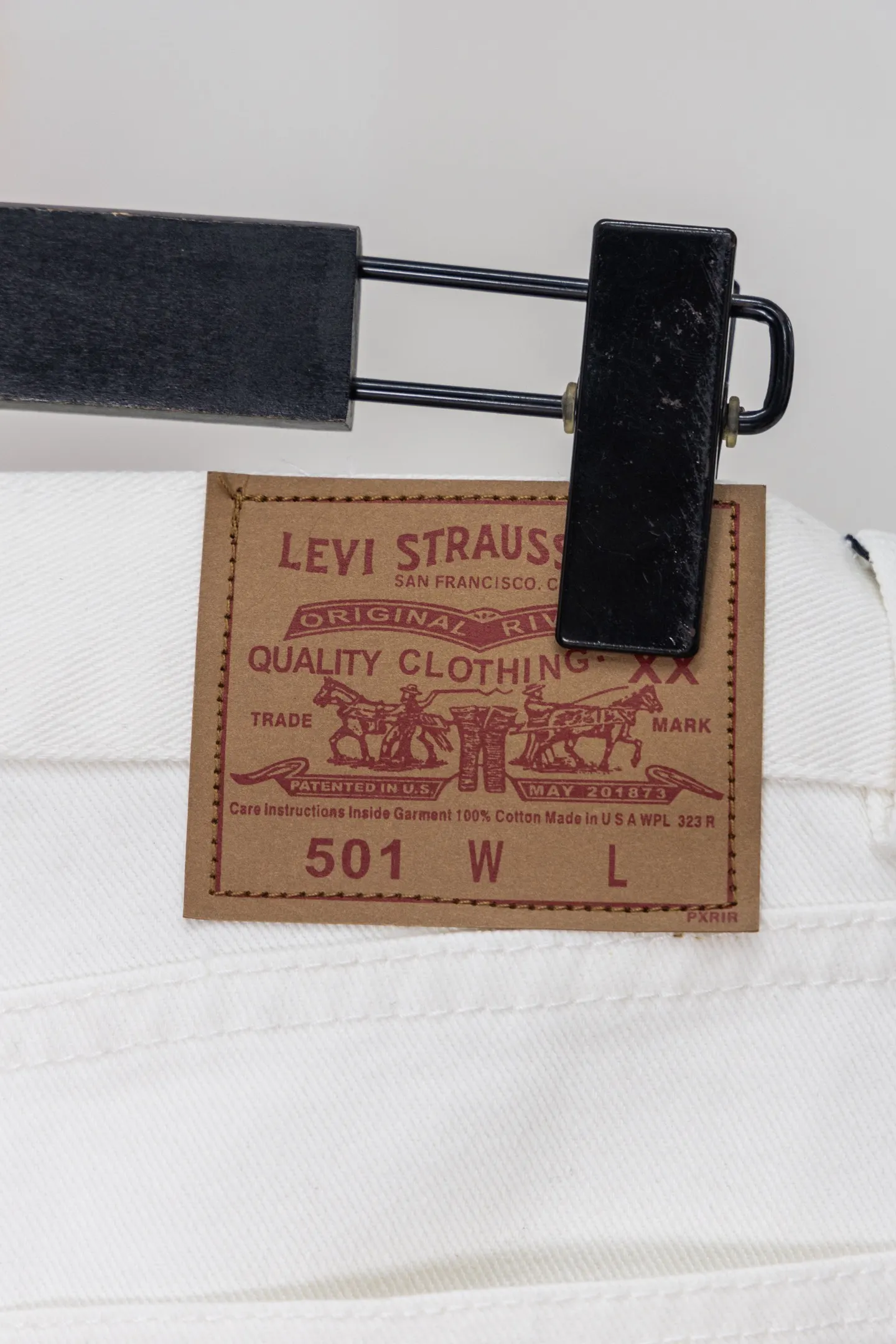 Leopard Cross Patch Straight-Leg Jeans D21519750 — view 11