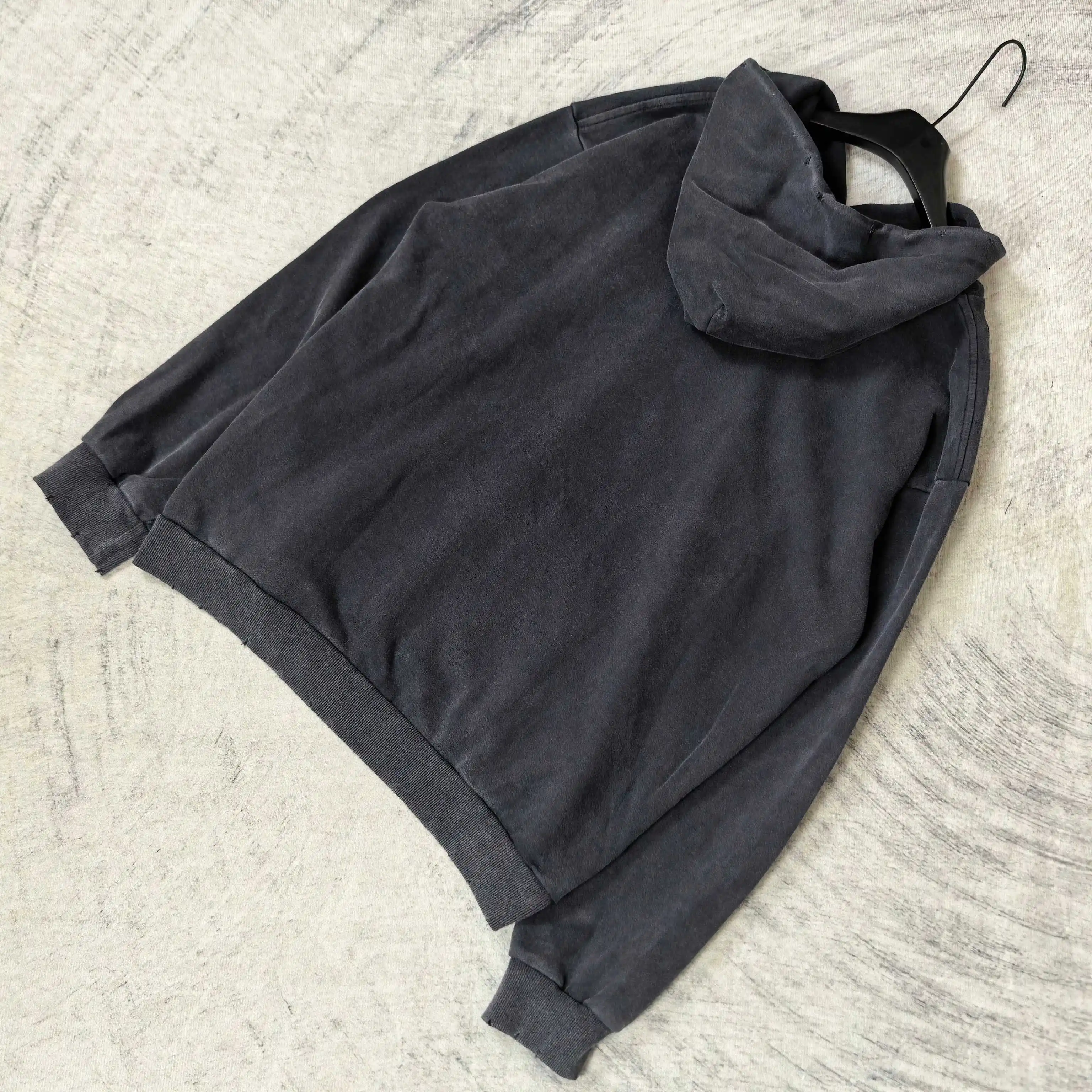 Messy Spray Logo Distressed Hoodie D22024491 — view 5