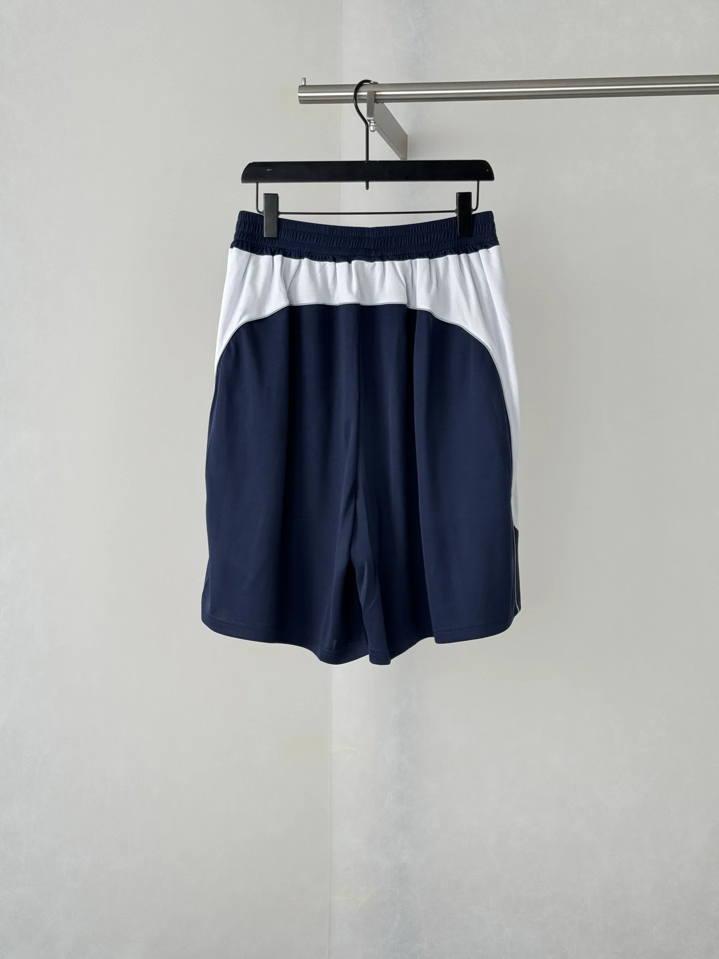 Soccer Series Logo-Embroidered Shorts D22018749 — view 2
