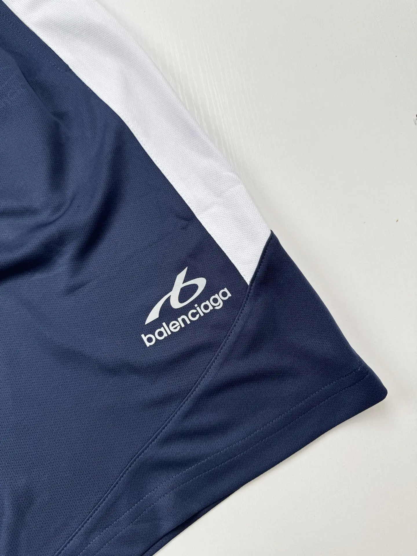 Soccer Series Logo-Embroidered Shorts D22018749 — view 7