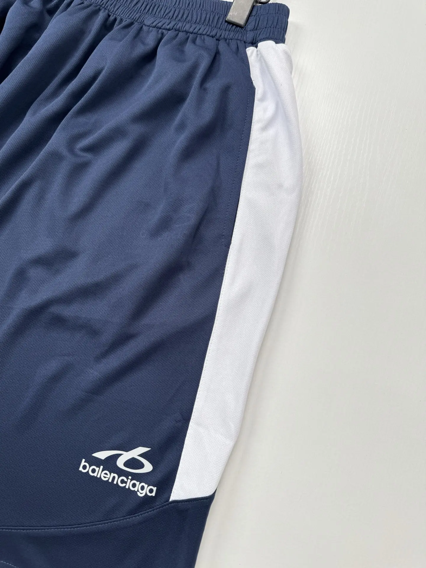 Soccer Series Logo-Embroidered Shorts D22018749 — view 8