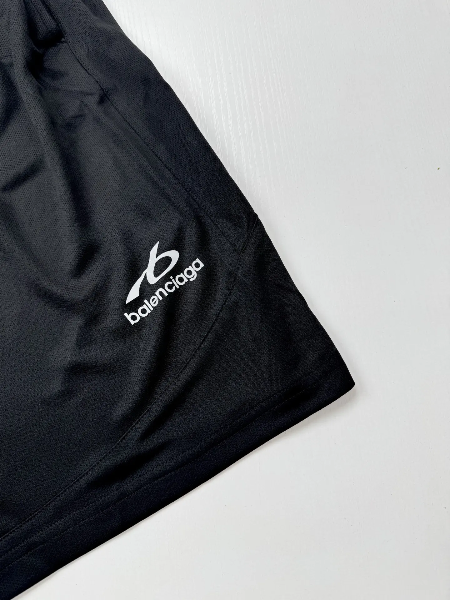 Soccer Series Logo-Embroidered Technical Shorts D22018748 — view 8