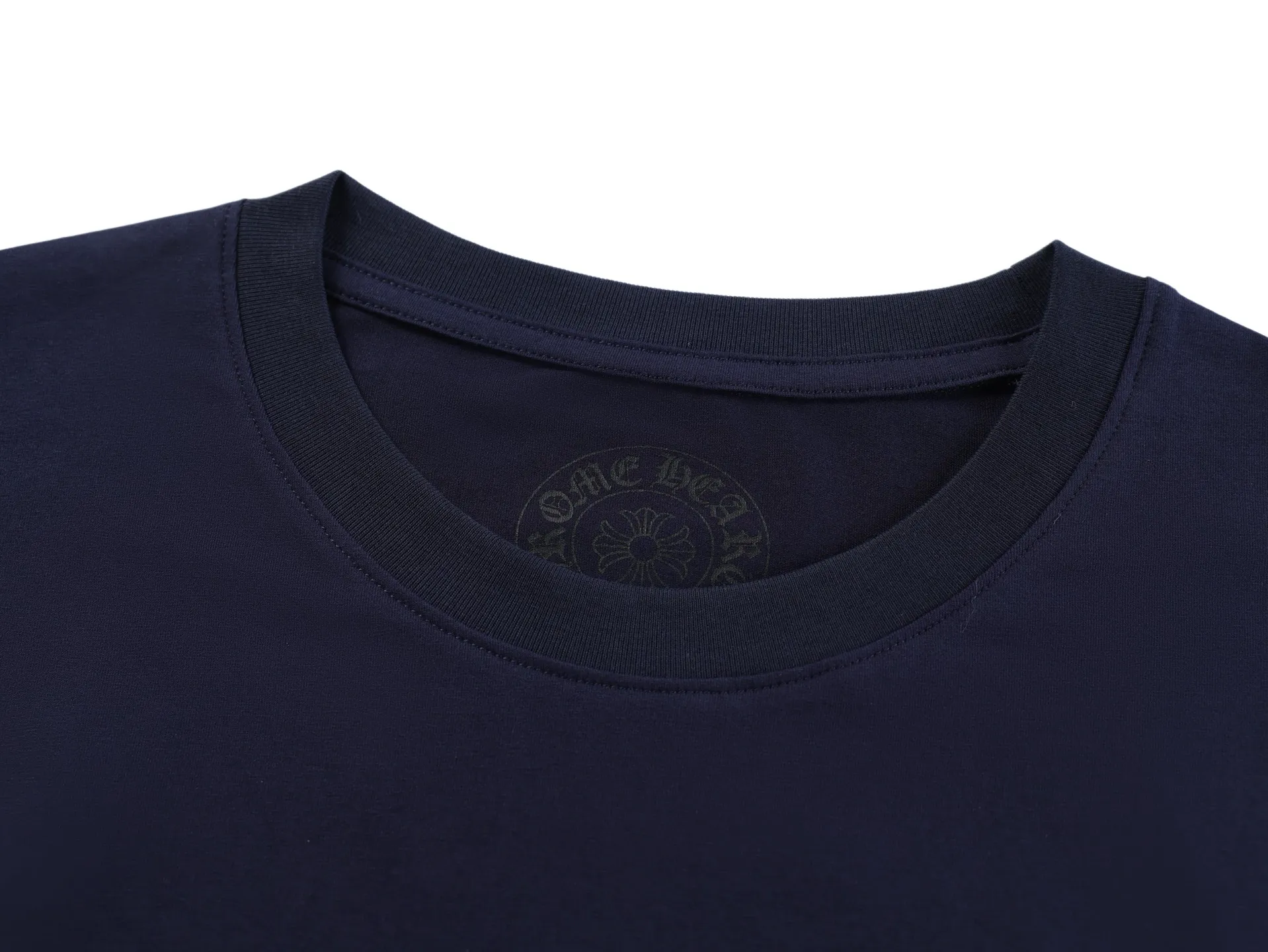 Vine Sword Graphic Long-Sleeve T-Shirt D22022448 — view 3