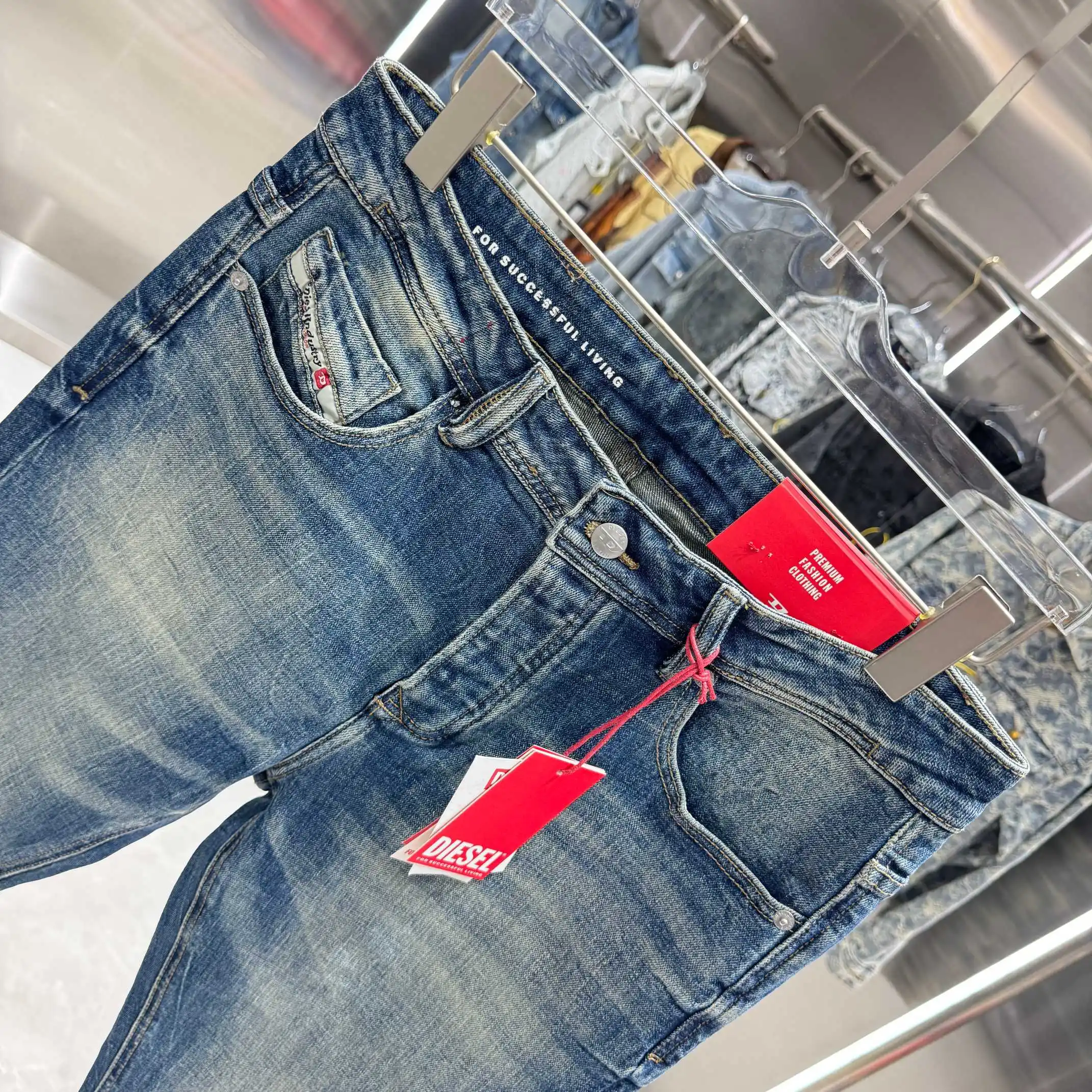Washed Bootcut Flare Jeans D22019123 — view 4